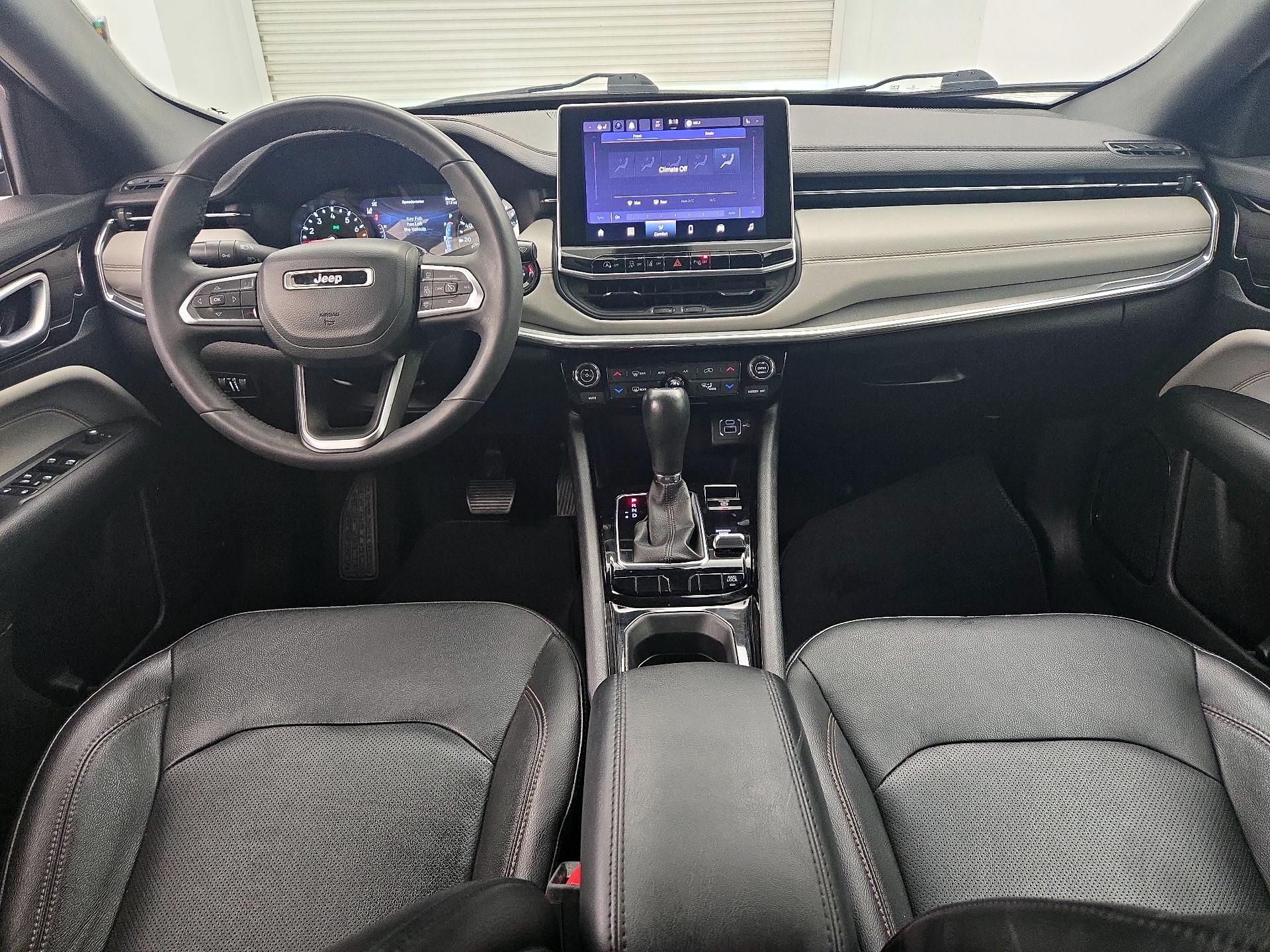 Thumbnail: 2023 Jeep Compass - 9