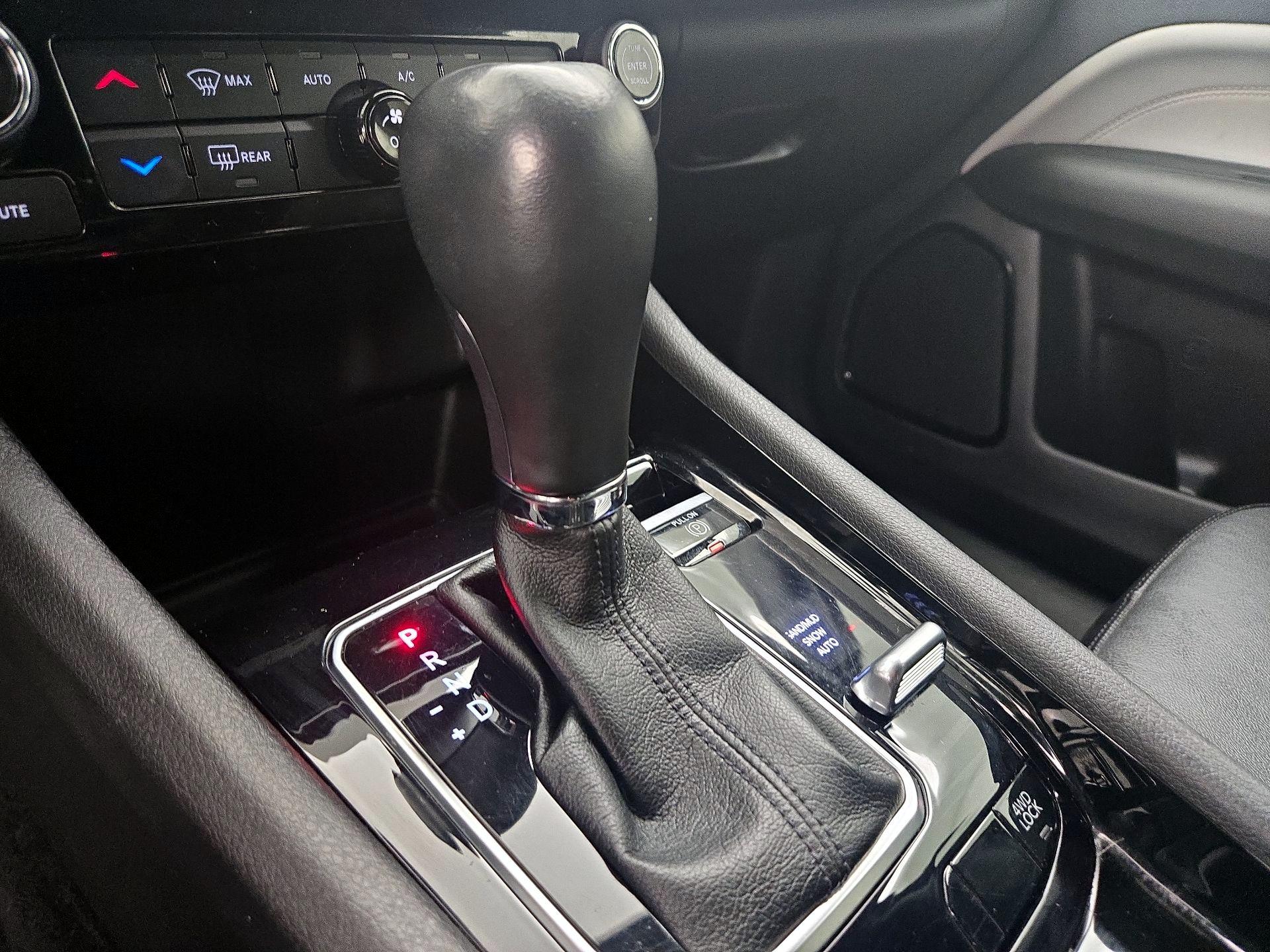Thumbnail: 2023 Jeep Compass - 17