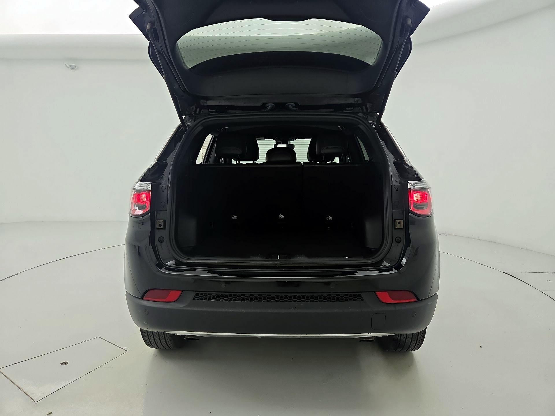 Thumbnail: 2023 Jeep Compass - 20