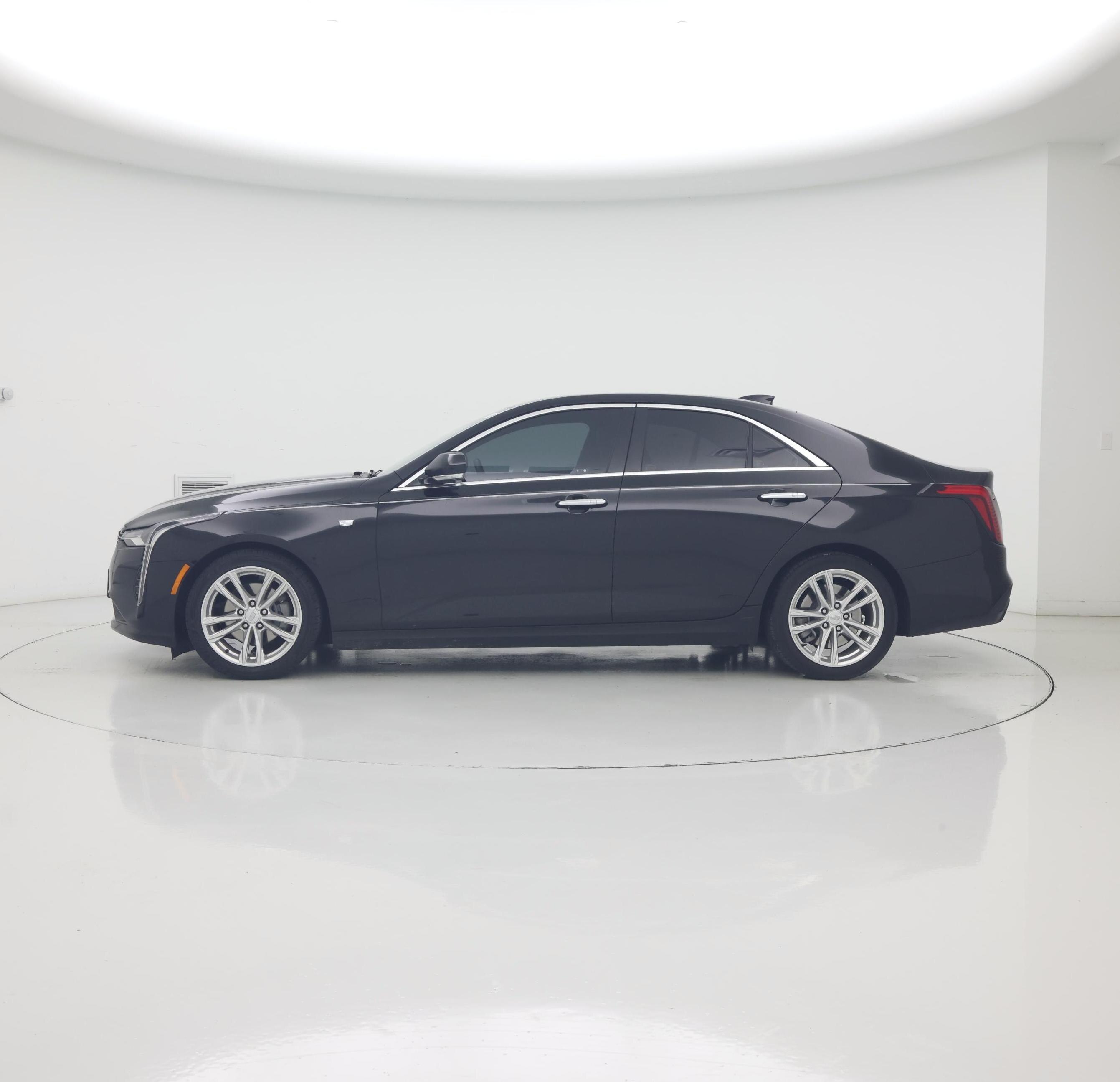 Thumbnail: 2024 Cadillac CT4 - 3