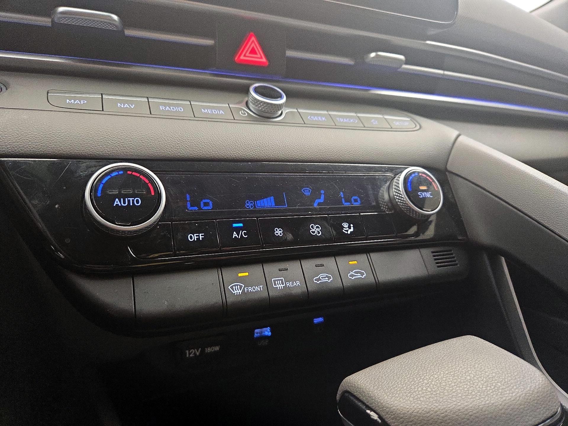 Thumbnail: 2024 Hyundai Elantra - 17