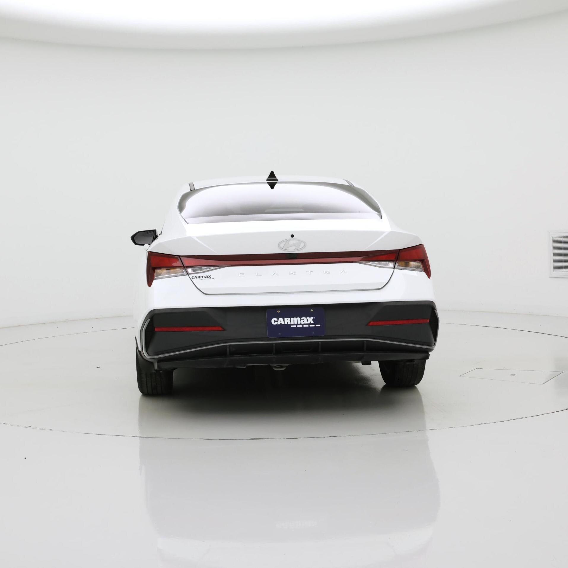 Thumbnail: 2024 Hyundai Elantra - 6