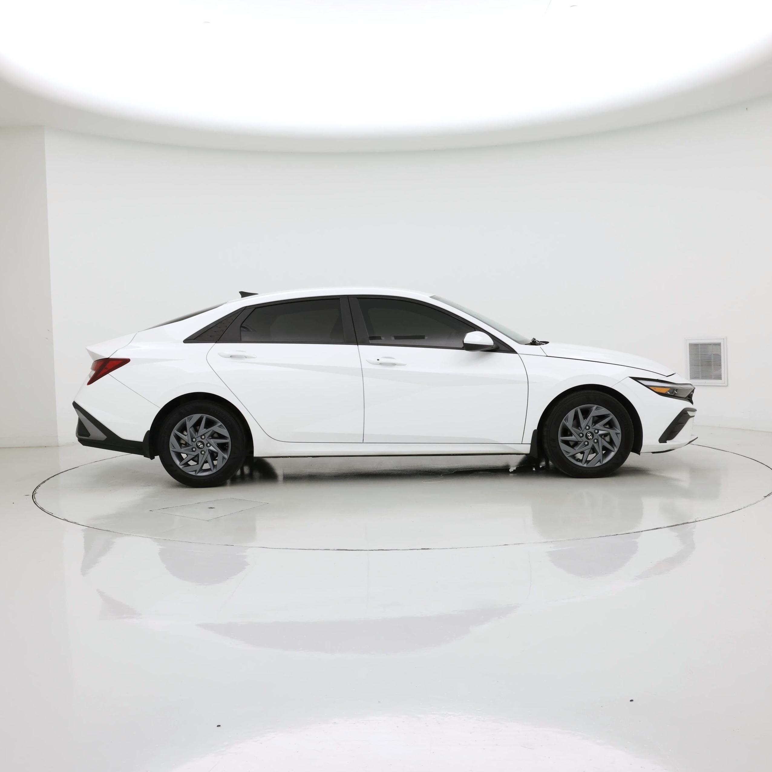 Thumbnail: 2024 Hyundai Elantra - 7