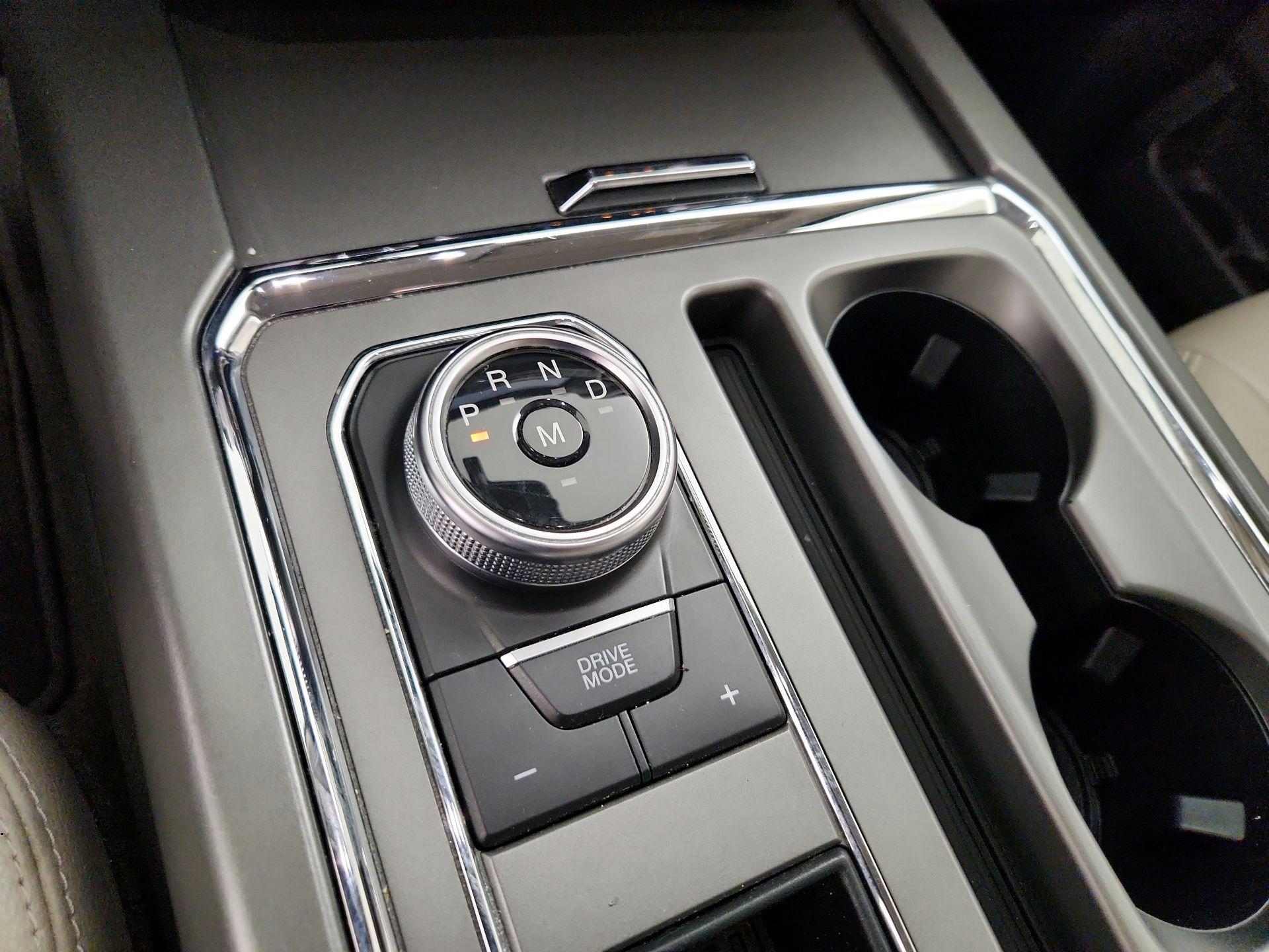Thumbnail: 2021 Ford Expedition - 17