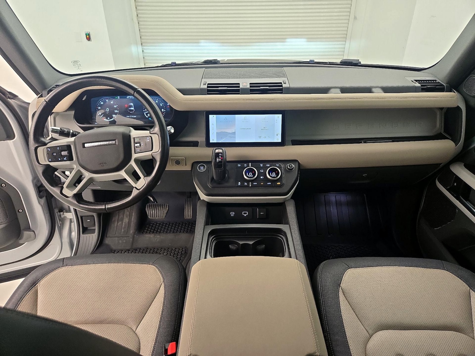 2022 Land Rover Defender X-Dynamic S - Photo 10