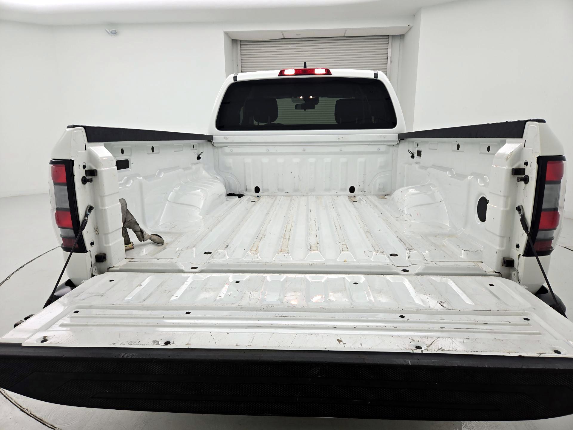 Thumbnail: 2023 Nissan Frontier - 20