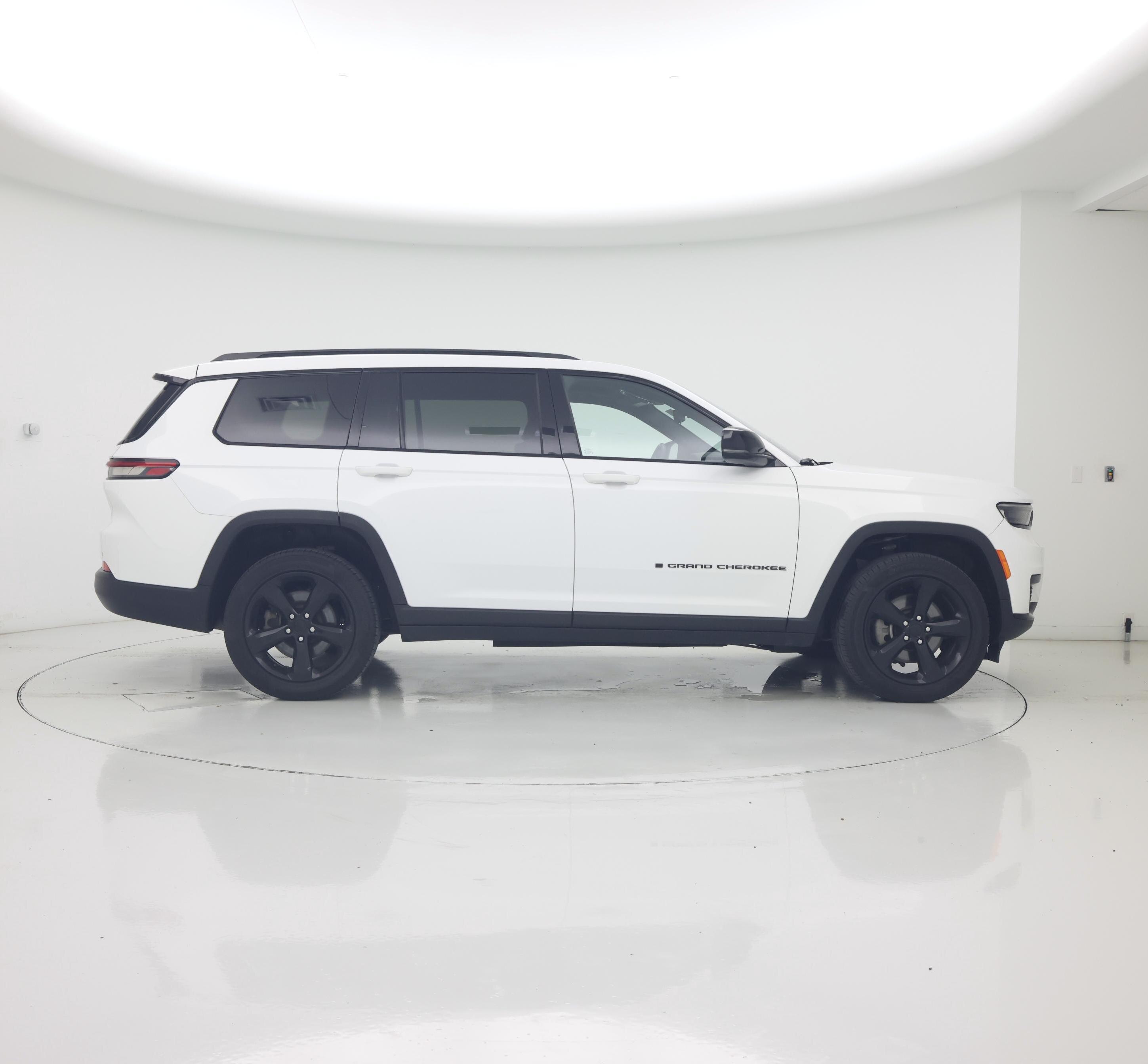 Thumbnail: 2023 Jeep Grand Cherokee - 7