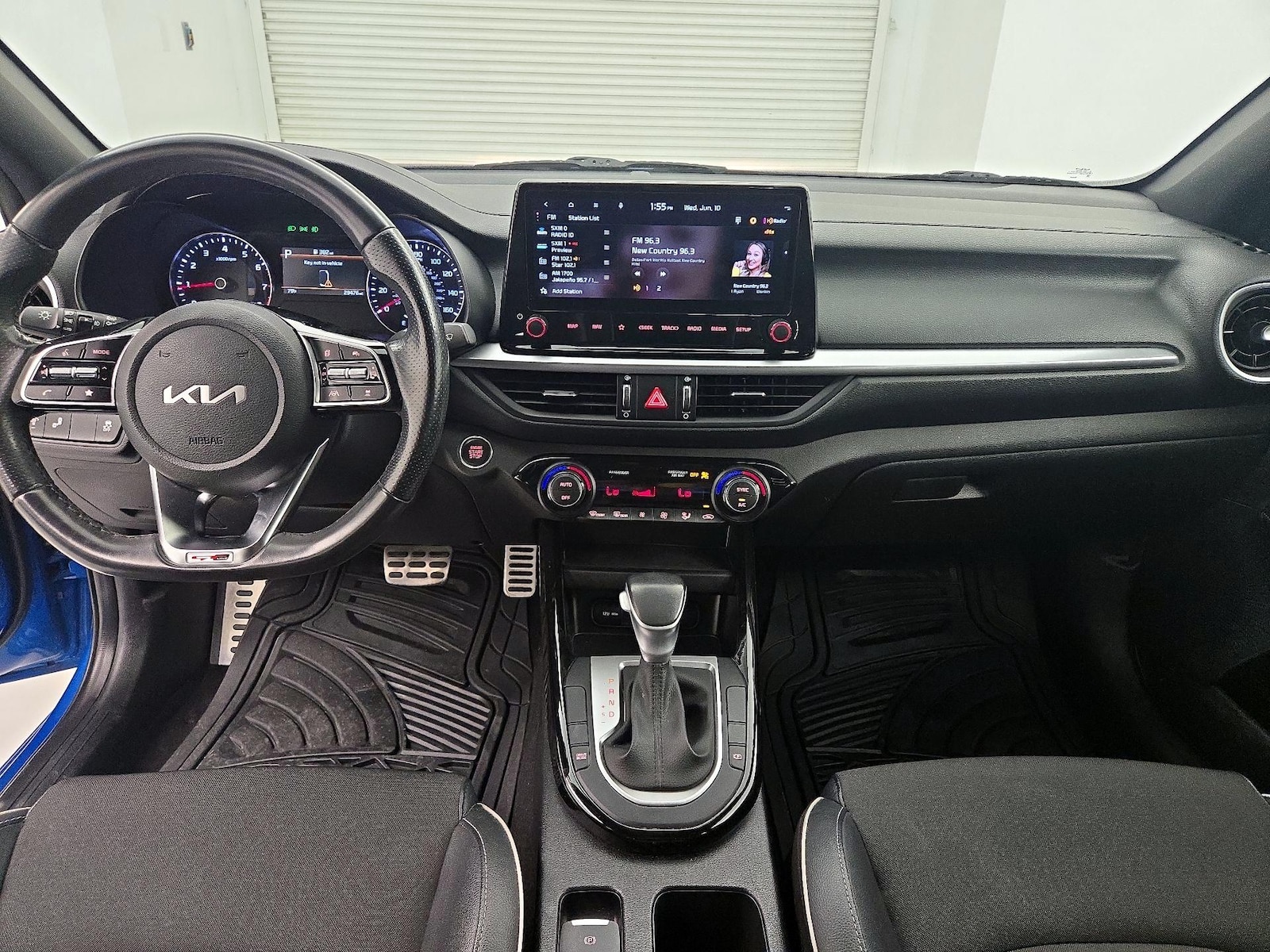 2024 Kia Forte GT-Line - Photo 10
