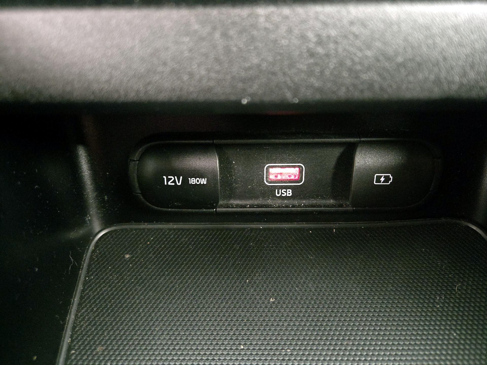 2024 Kia Forte GT-Line - Photo 20