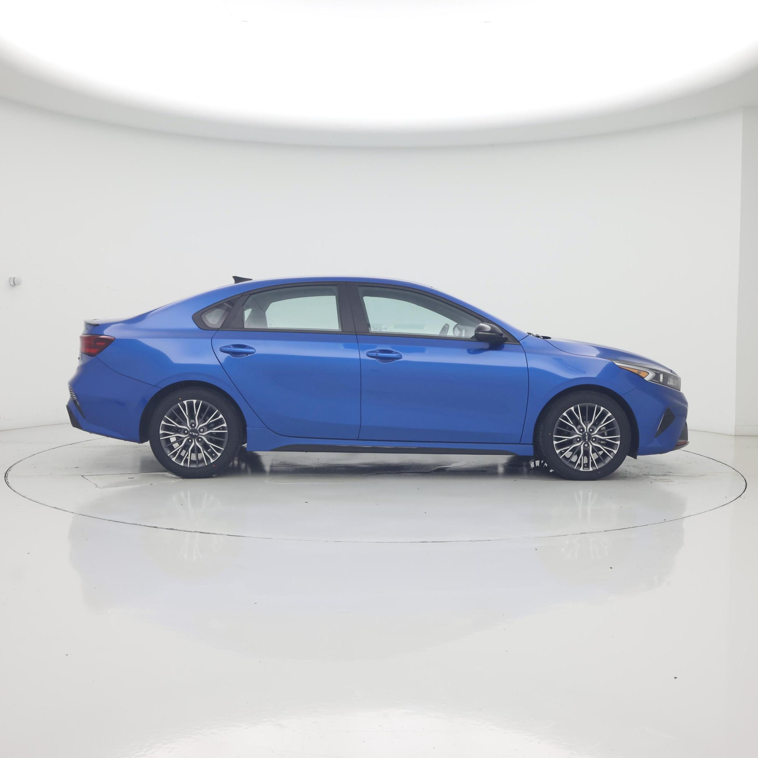 Thumbnail: 2024 Kia Forte - 7