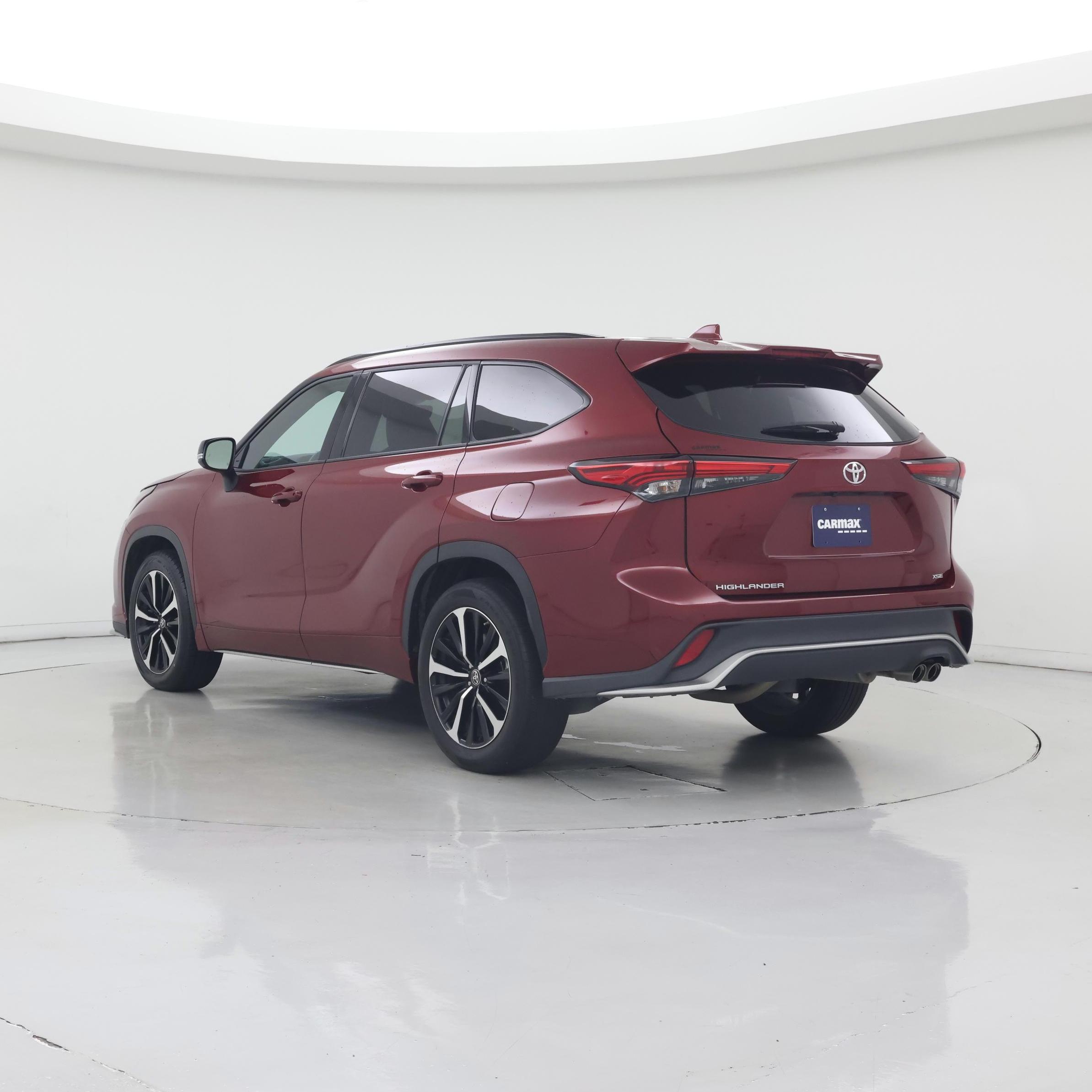 Thumbnail: 2022 Toyota Highlander - 2