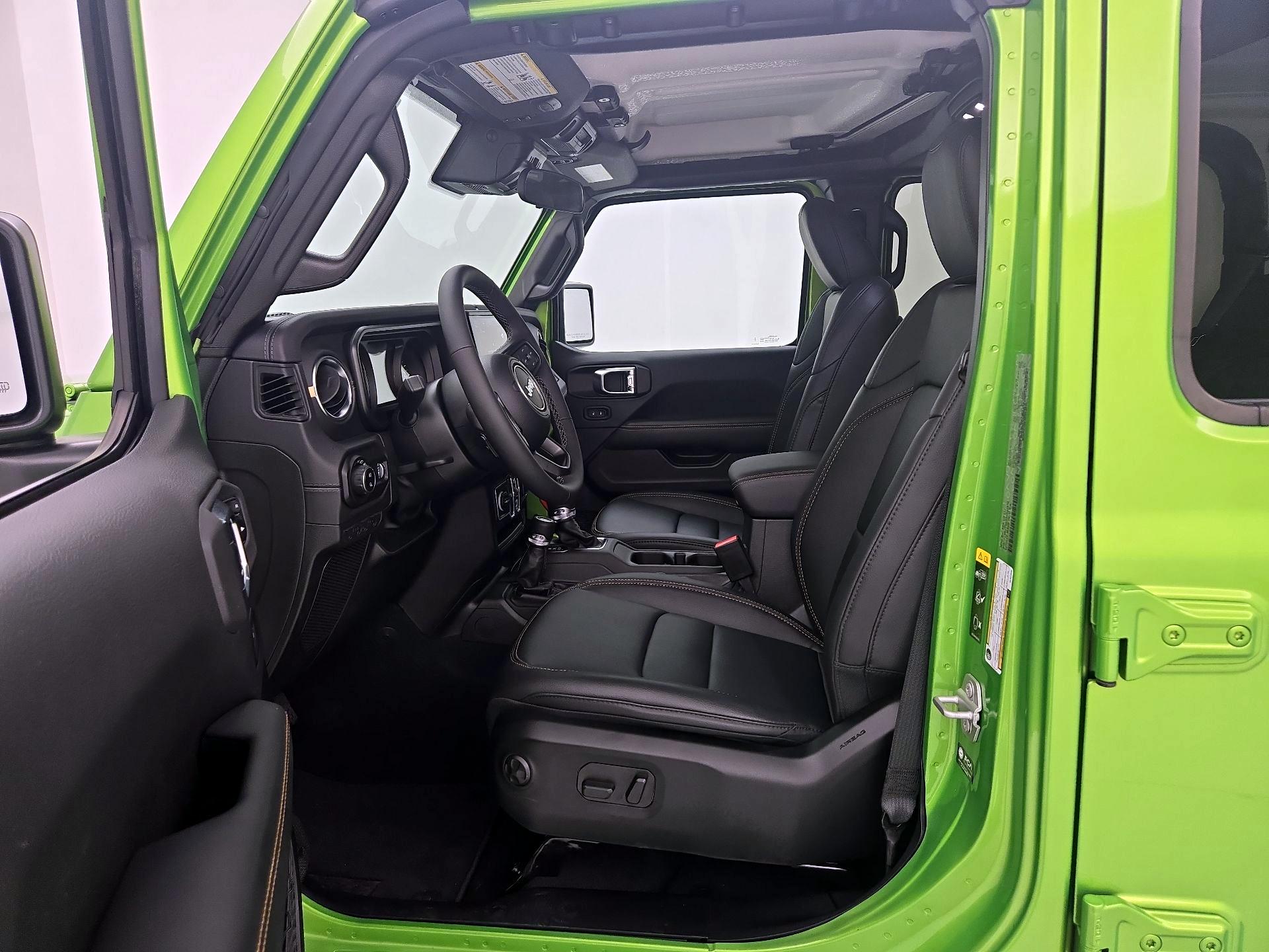 Thumbnail: 2025 Jeep Gladiator - 11