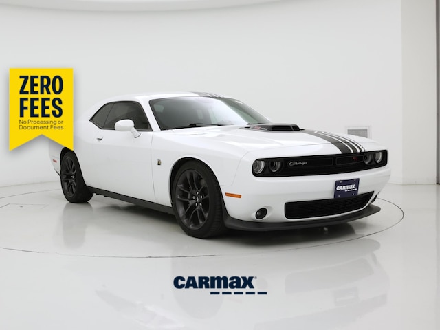 White 2020 Dodge Challenger Coupe Rear-Wheel Drive Automatic