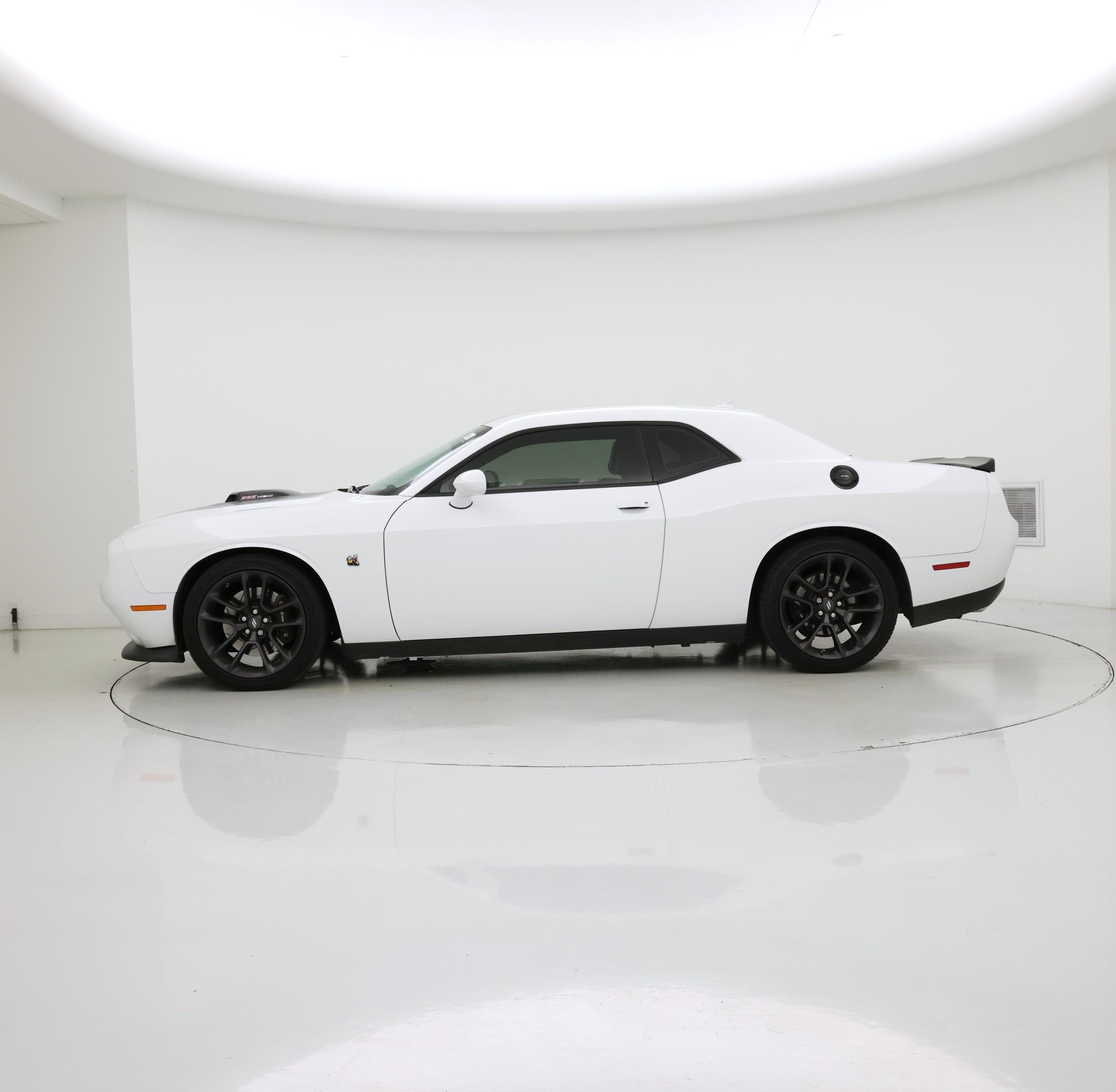Thumbnail: 2020 Dodge Challenger - 3