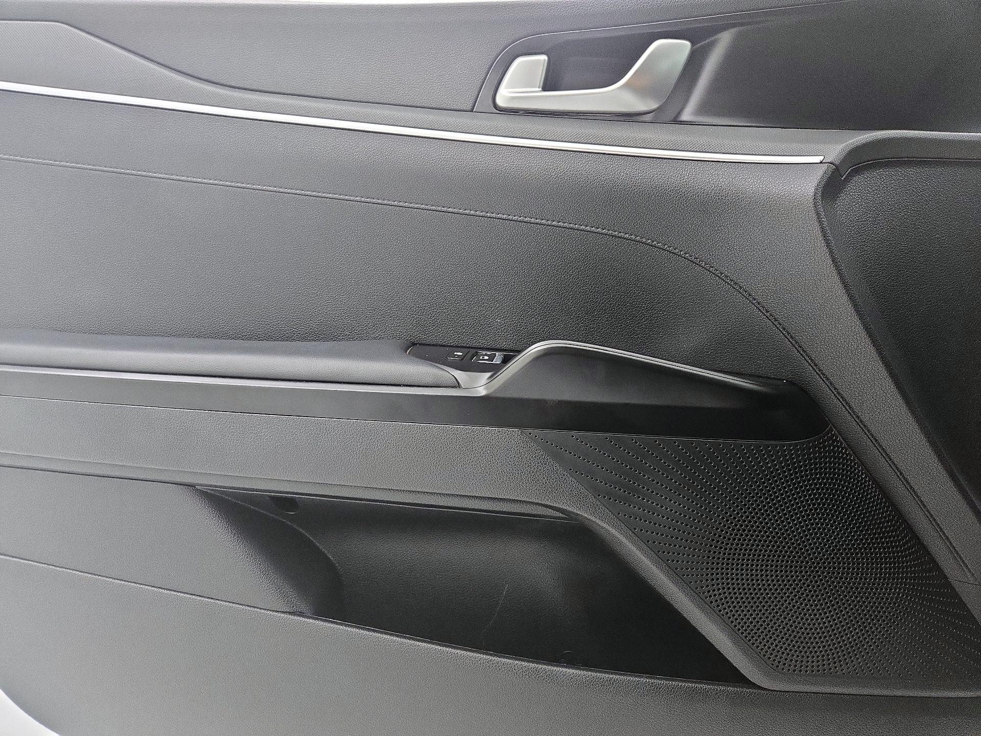 Thumbnail: 2022 Kia K5 - 12