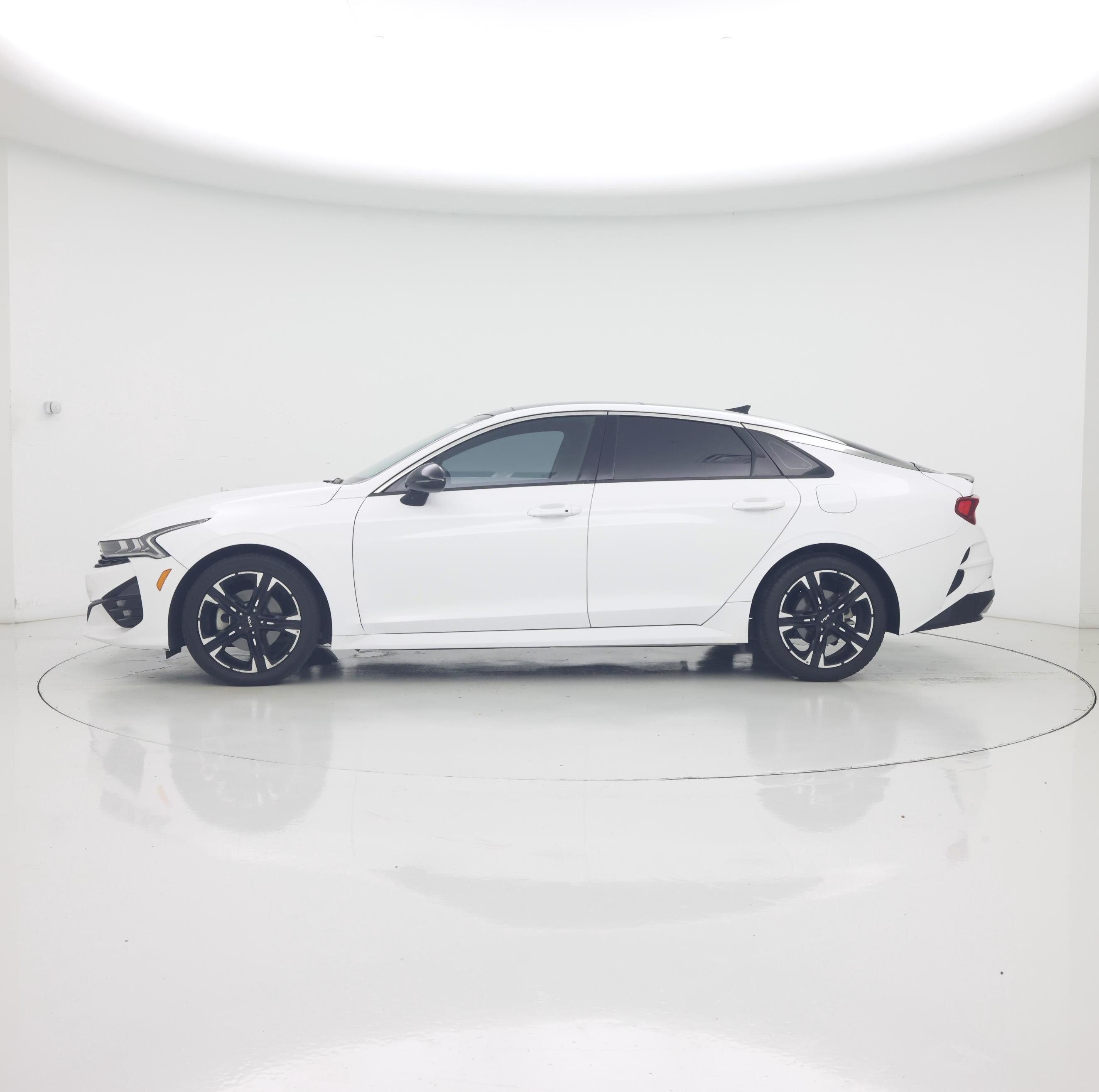 Thumbnail: 2022 Kia K5 - 3
