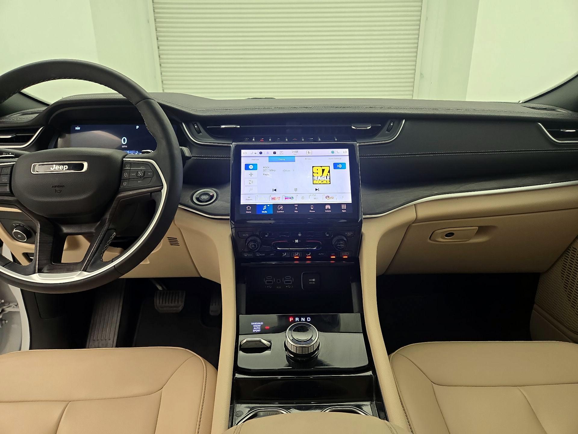 Thumbnail: 2023 Jeep Grand Cherokee - 9