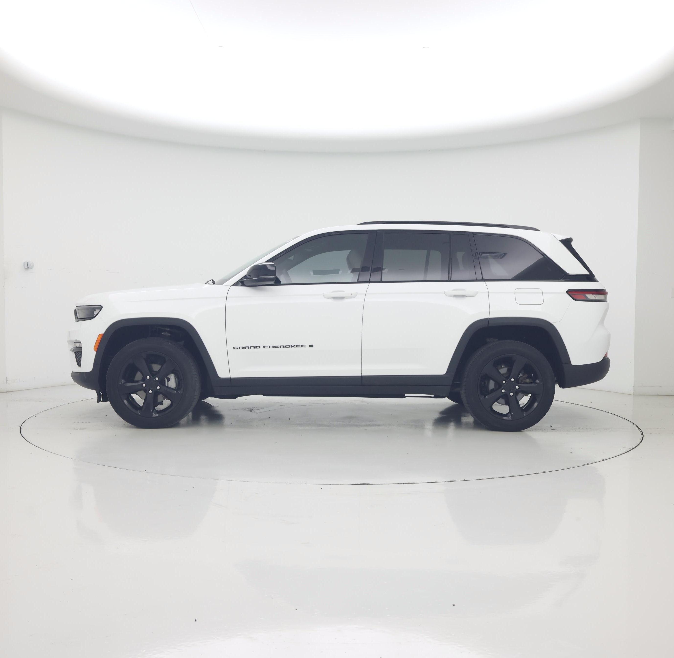 Thumbnail: 2023 Jeep Grand Cherokee - 3
