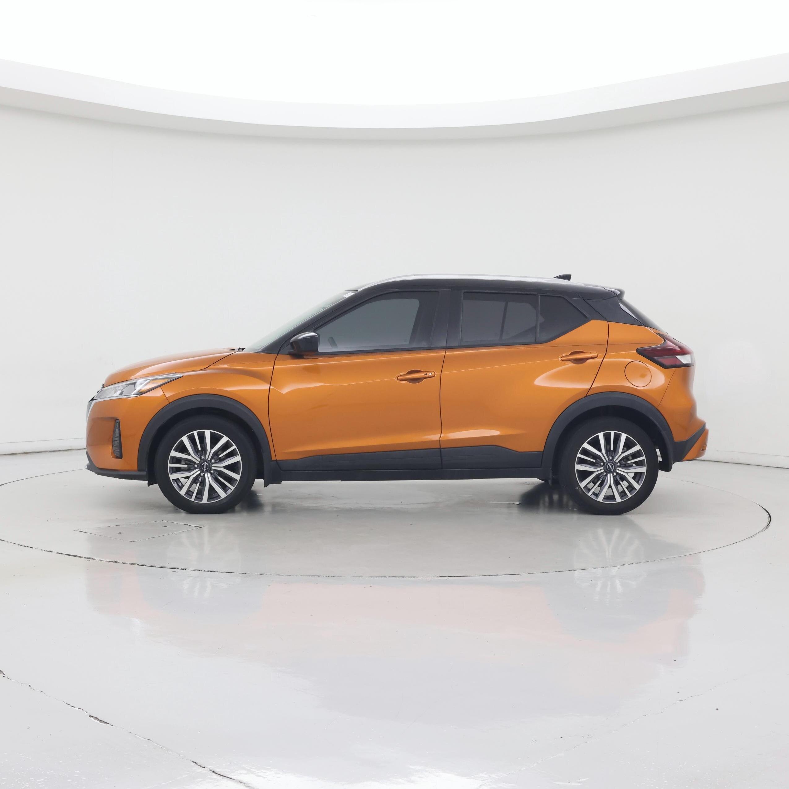 Thumbnail: 2023 Nissan Kicks - 3