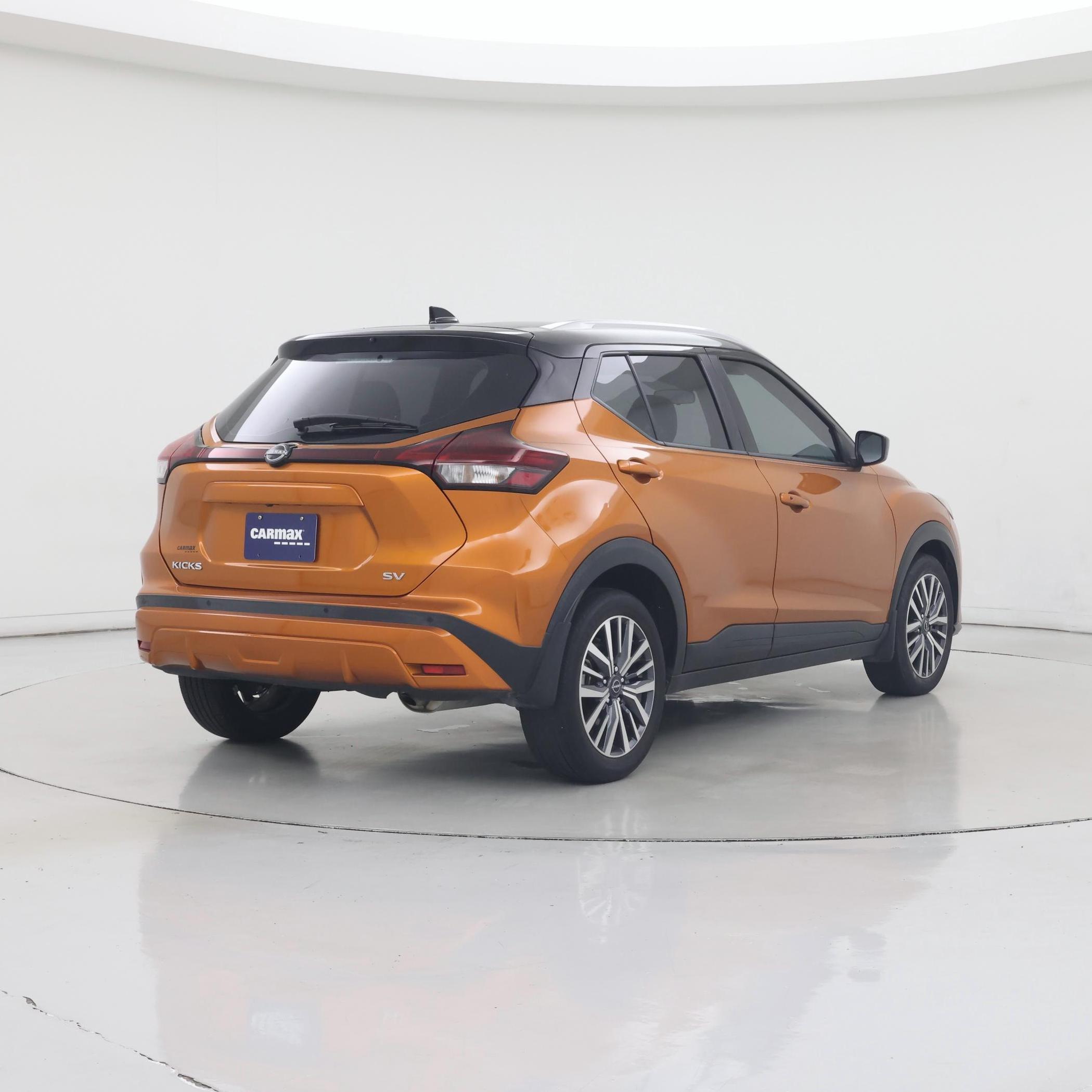 Thumbnail: 2023 Nissan Kicks - 8
