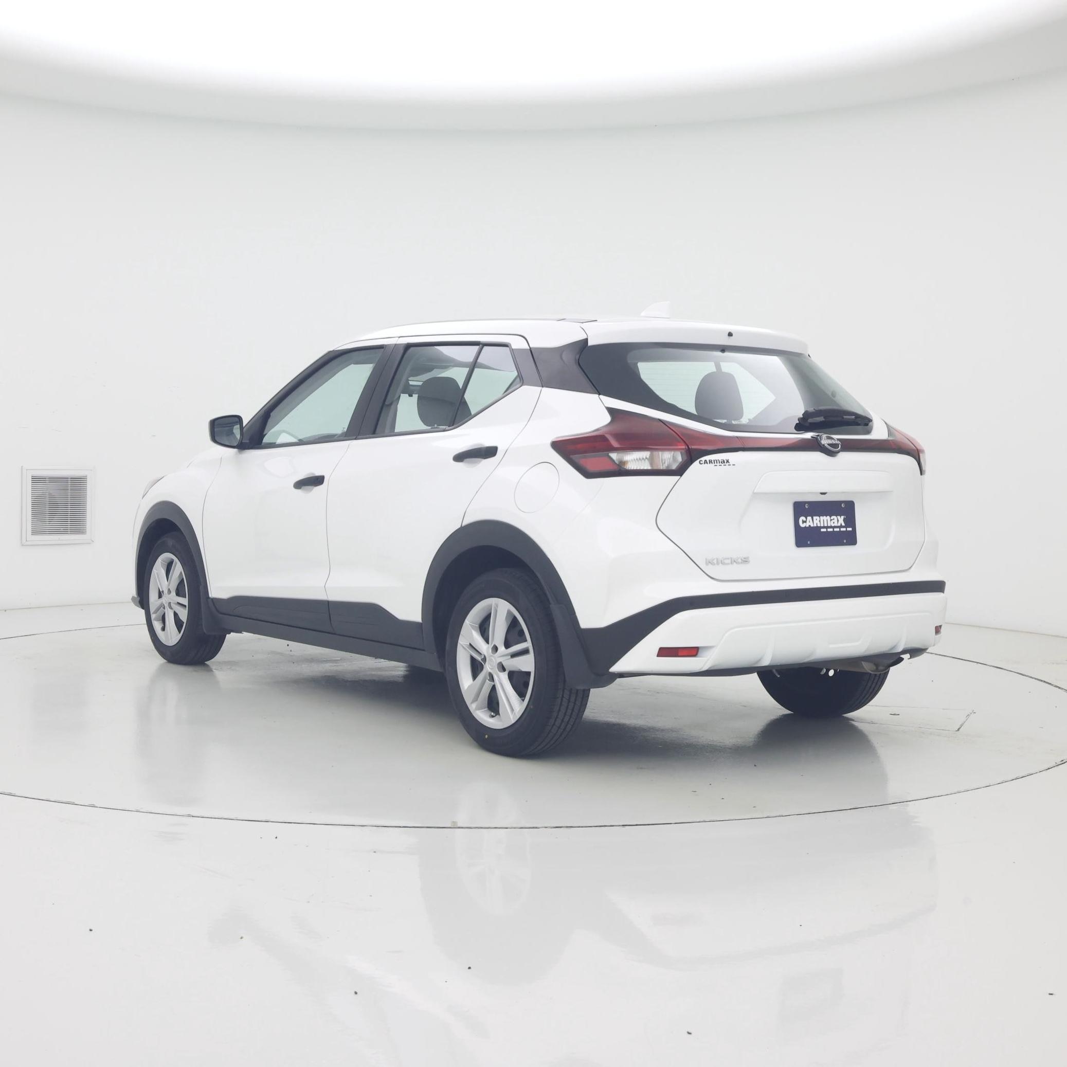 Thumbnail: 2024 Nissan Kicks - 2