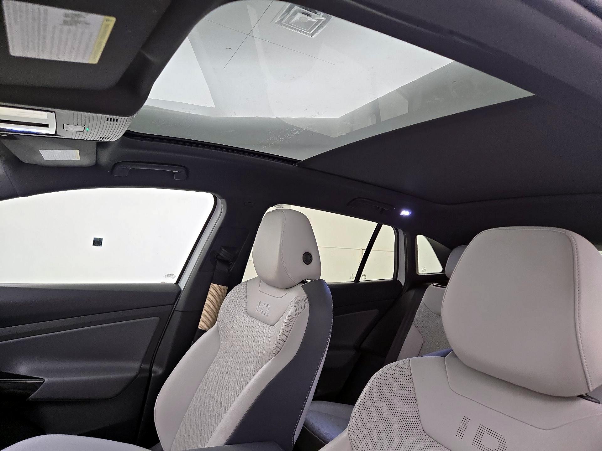Thumbnail: 2021 Volkswagen ID.4 - 19
