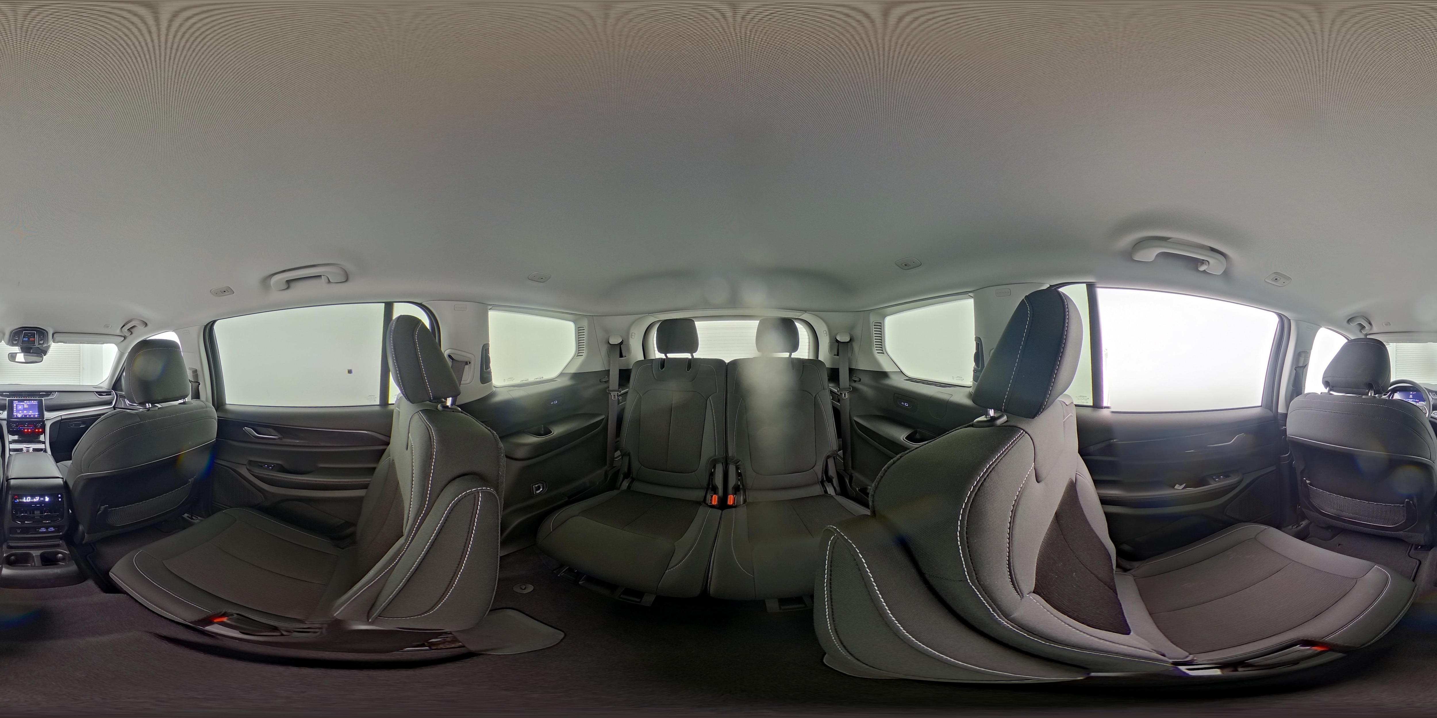 2023 Jeep Grand Cherokee L Laredo - Photo 26