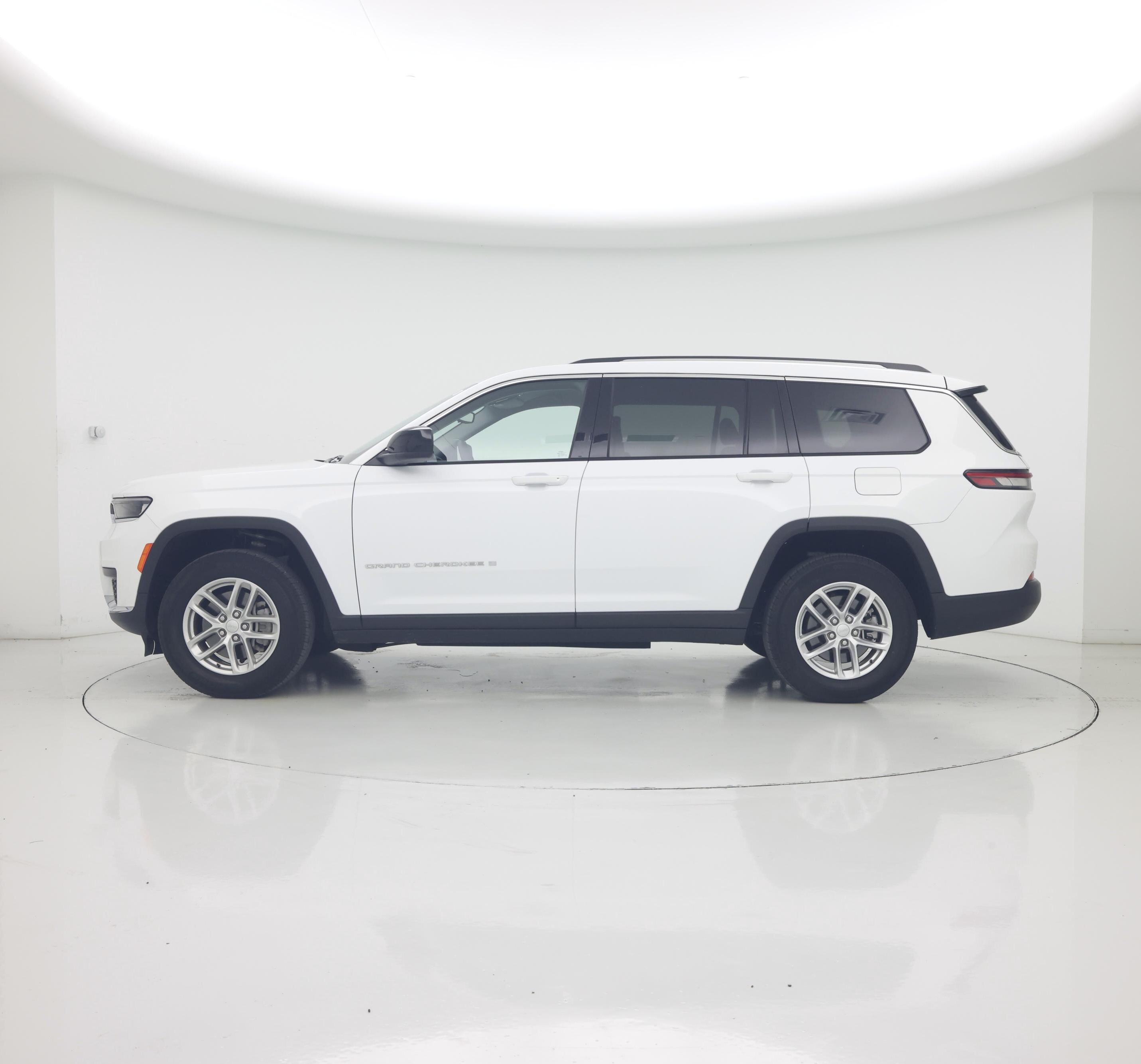Thumbnail: 2023 Jeep Grand Cherokee L - 3
