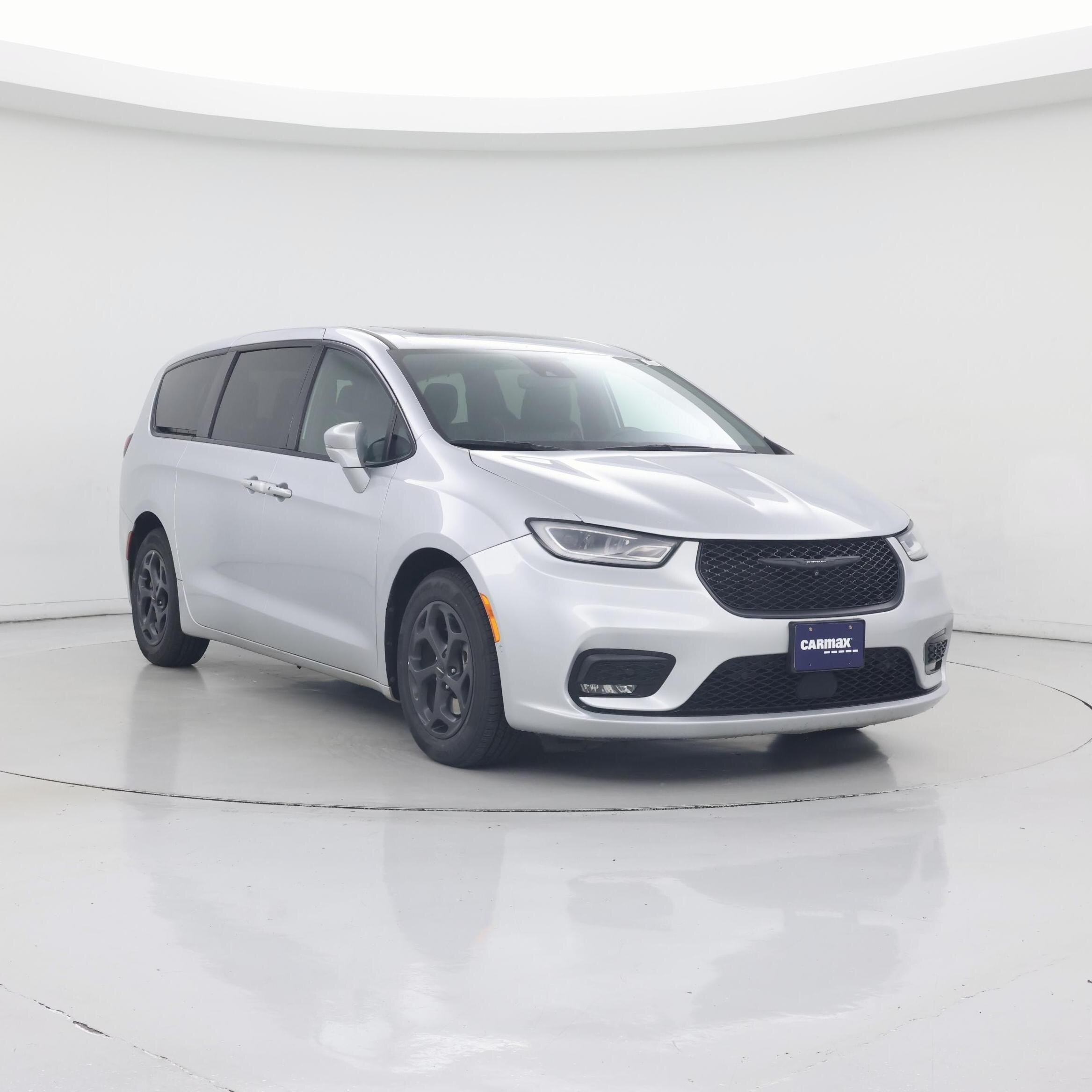 Silver 2022 Chrysler Pacifica Hybrid Minivan Front-Wheel Drive Automatic