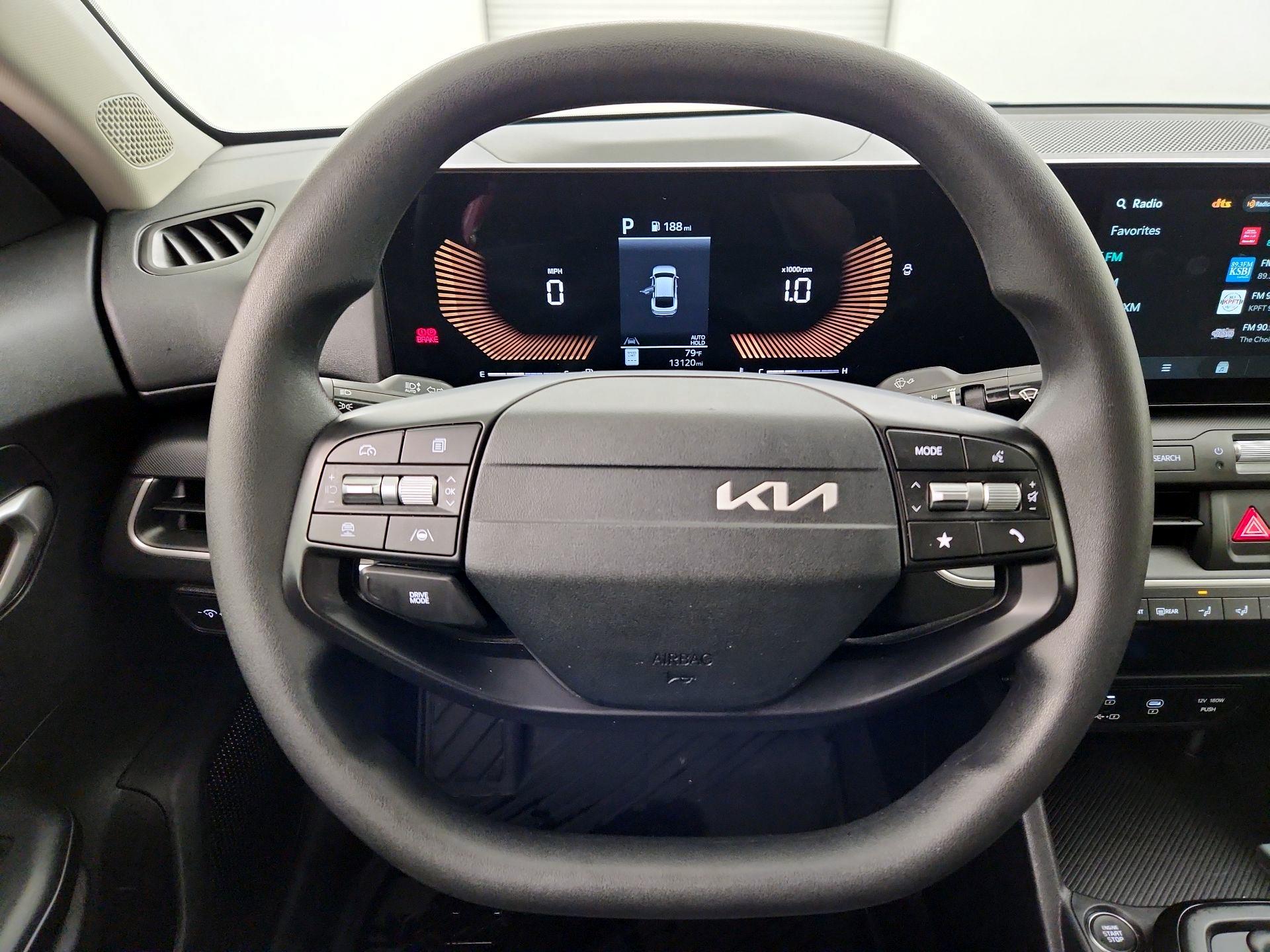 Thumbnail: 2025 Kia K4 - 10