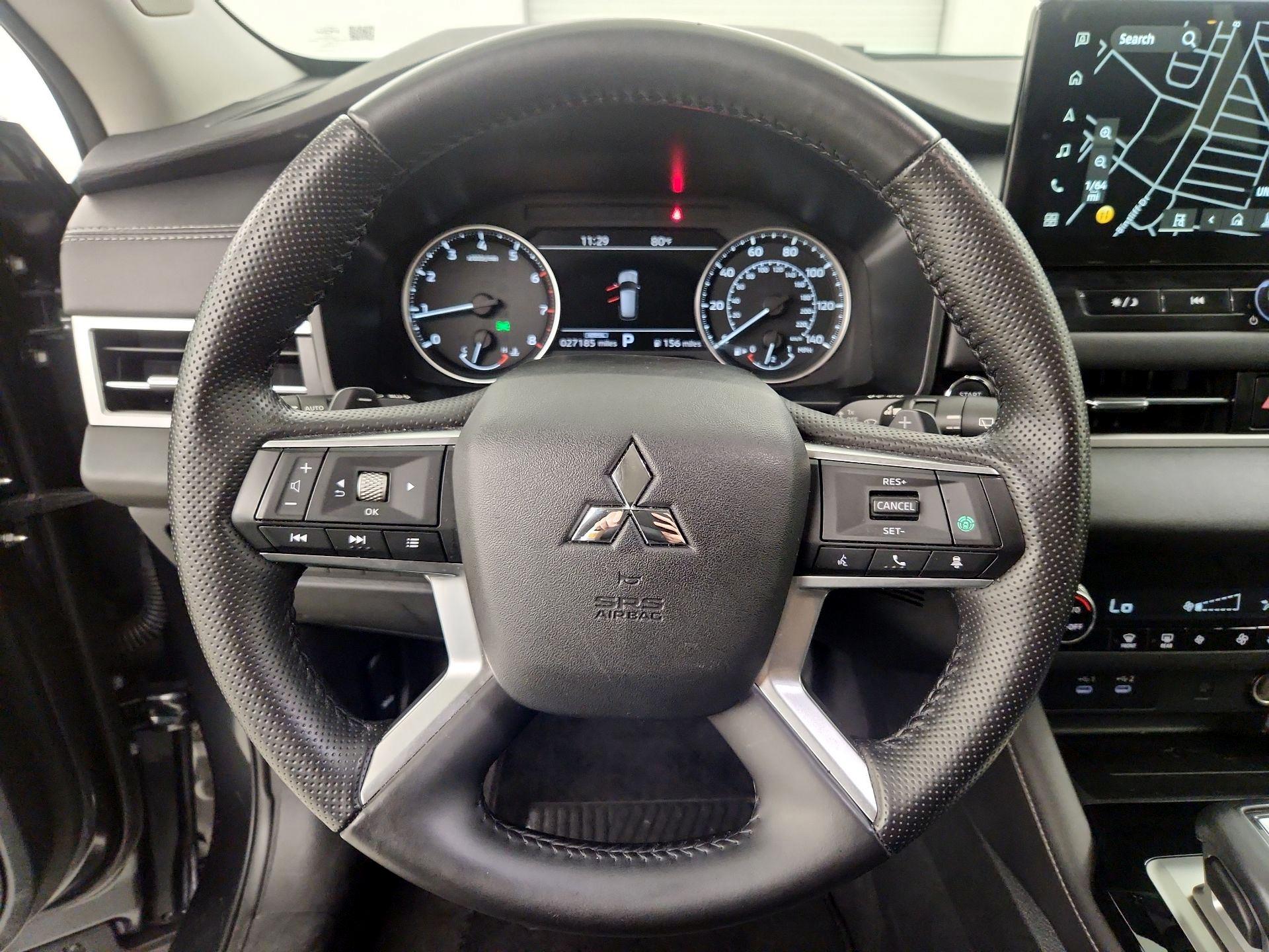 Thumbnail: 2025 Mitsubishi Outlander - 10