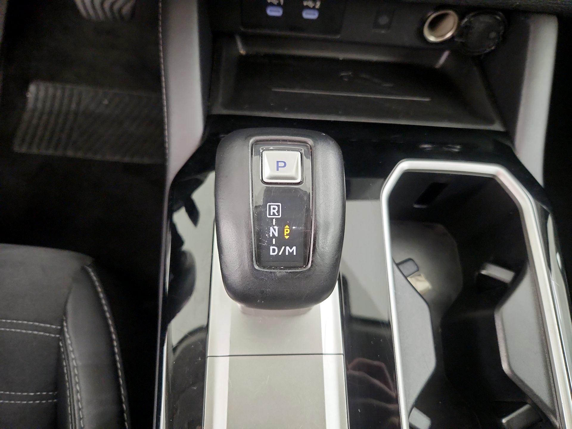 Thumbnail: 2025 Mitsubishi Outlander - 18