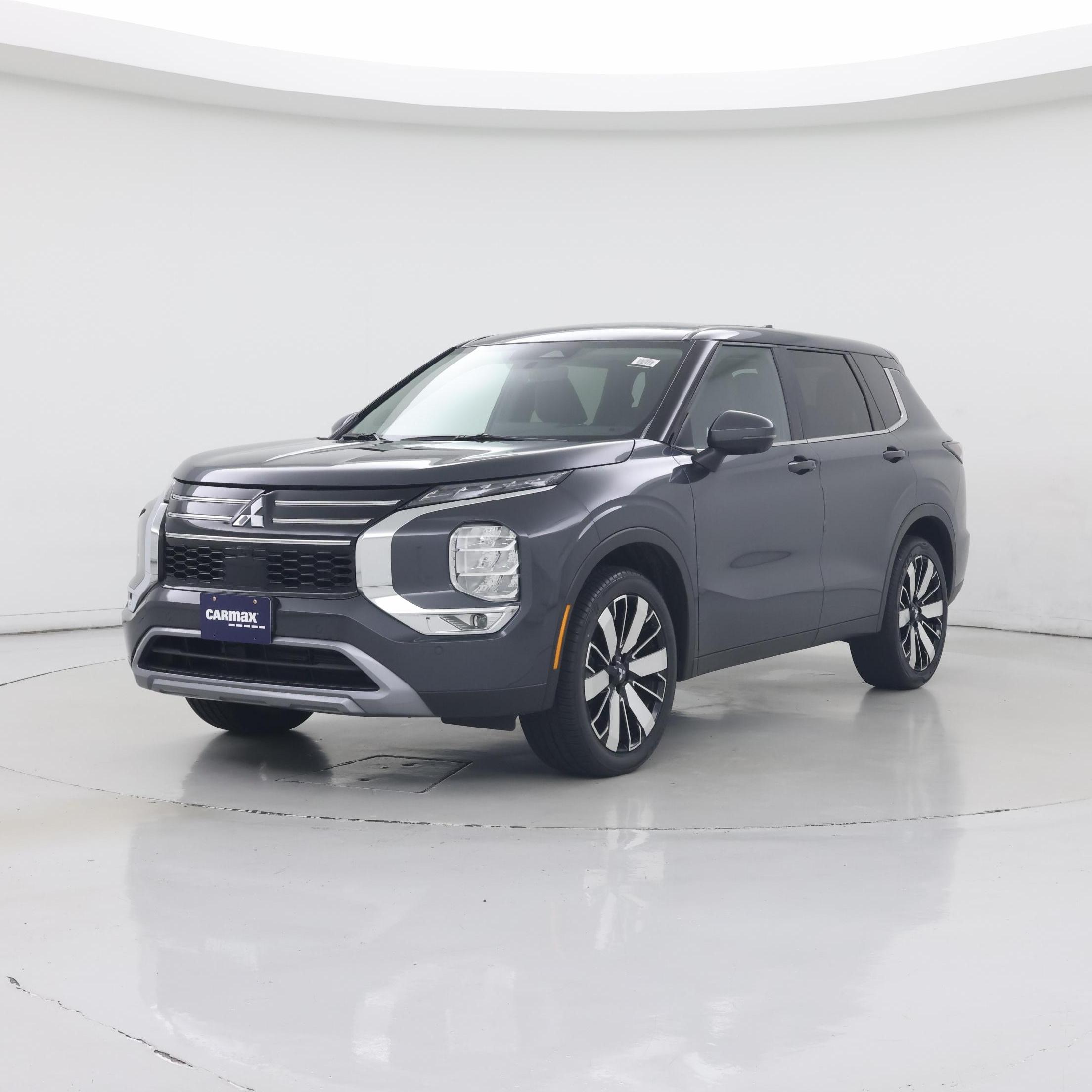 Thumbnail: 2025 Mitsubishi Outlander - 4