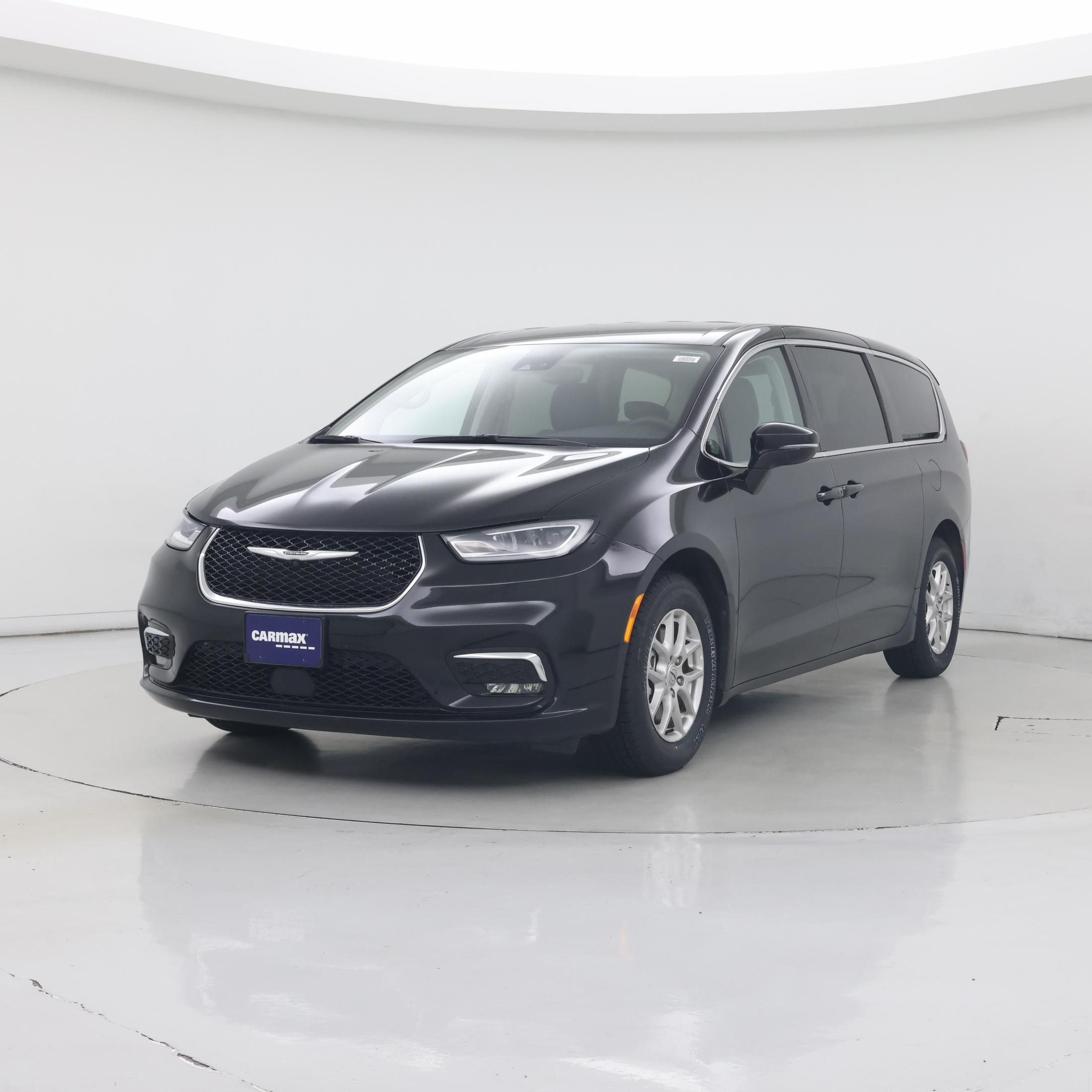 Thumbnail: 2024 Chrysler Pacifica - 4