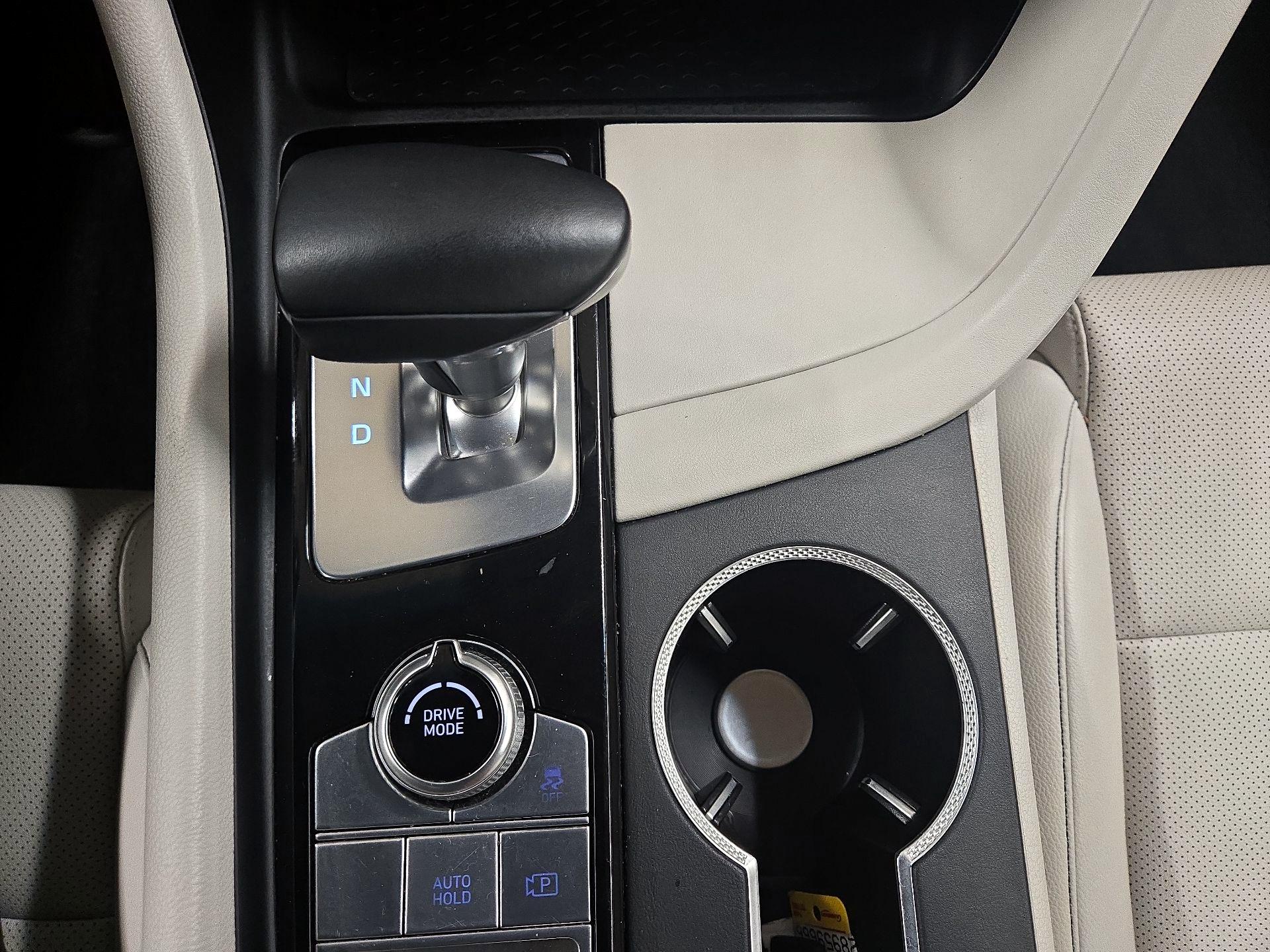 Thumbnail: 2025 Genesis G70 - 17