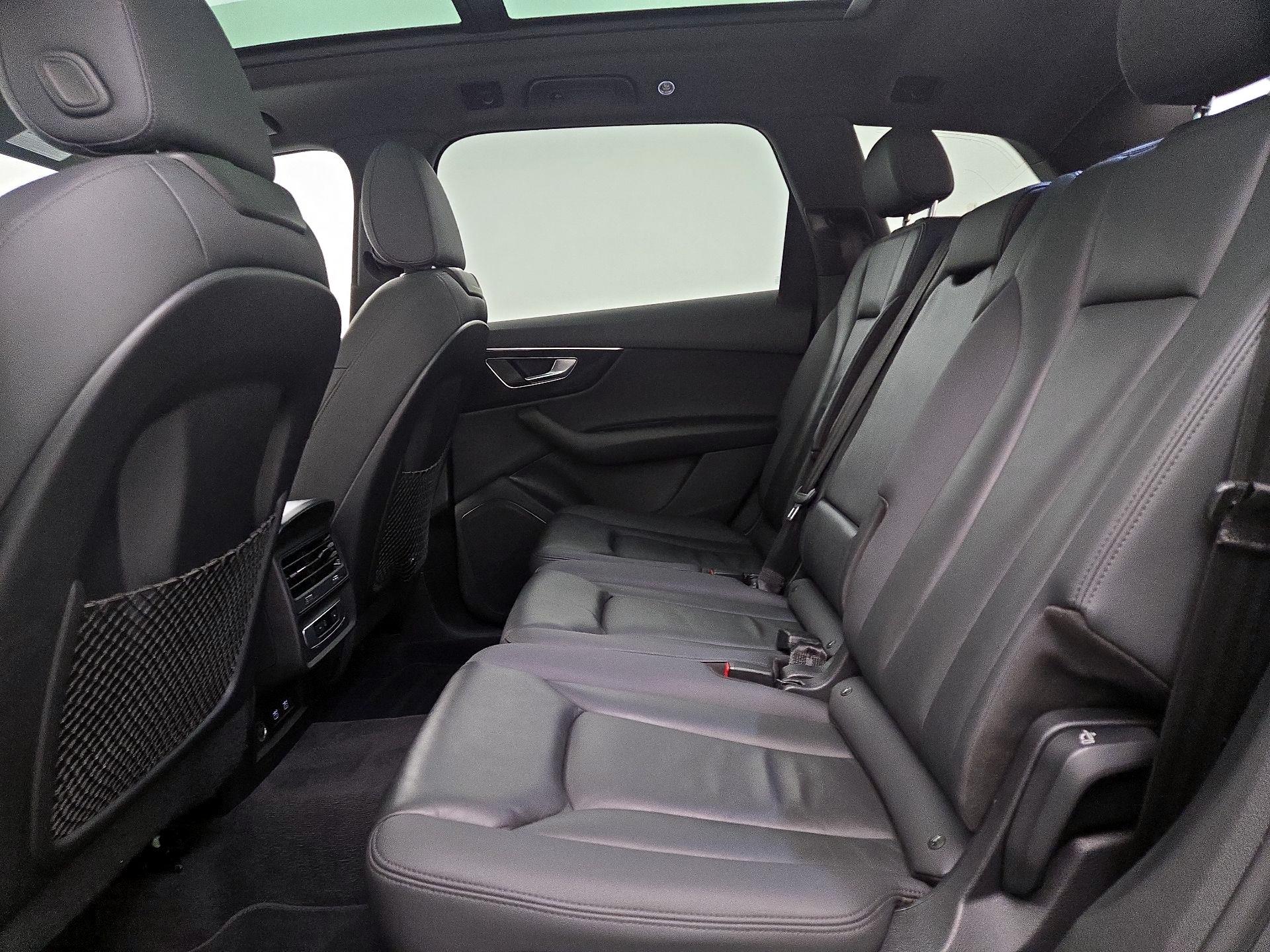 Thumbnail: 2021 Audi Q7 - 20
