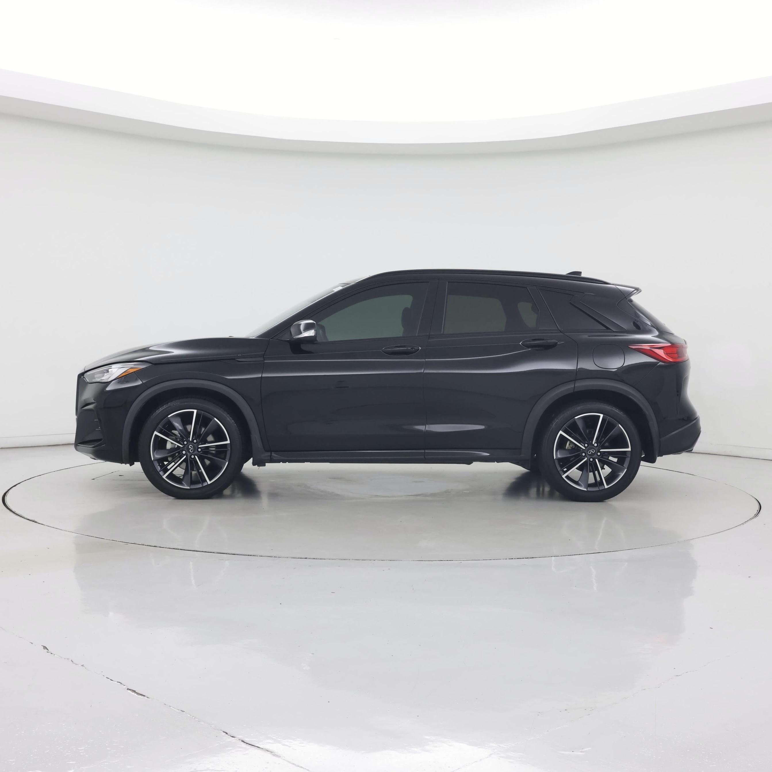 Thumbnail: 2023 INFINITI QX50 - 3