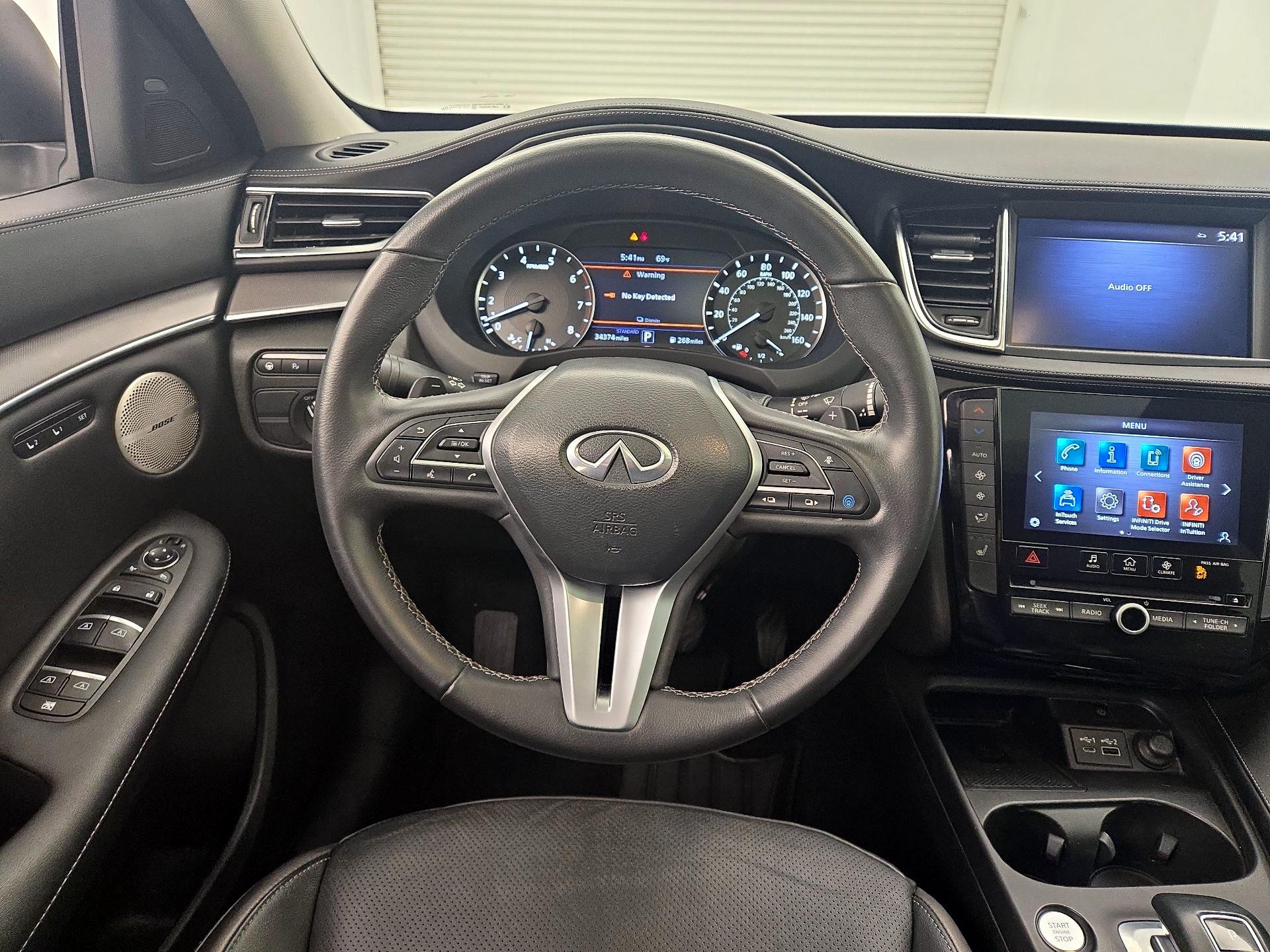 Thumbnail: 2023 INFINITI QX50 - 10