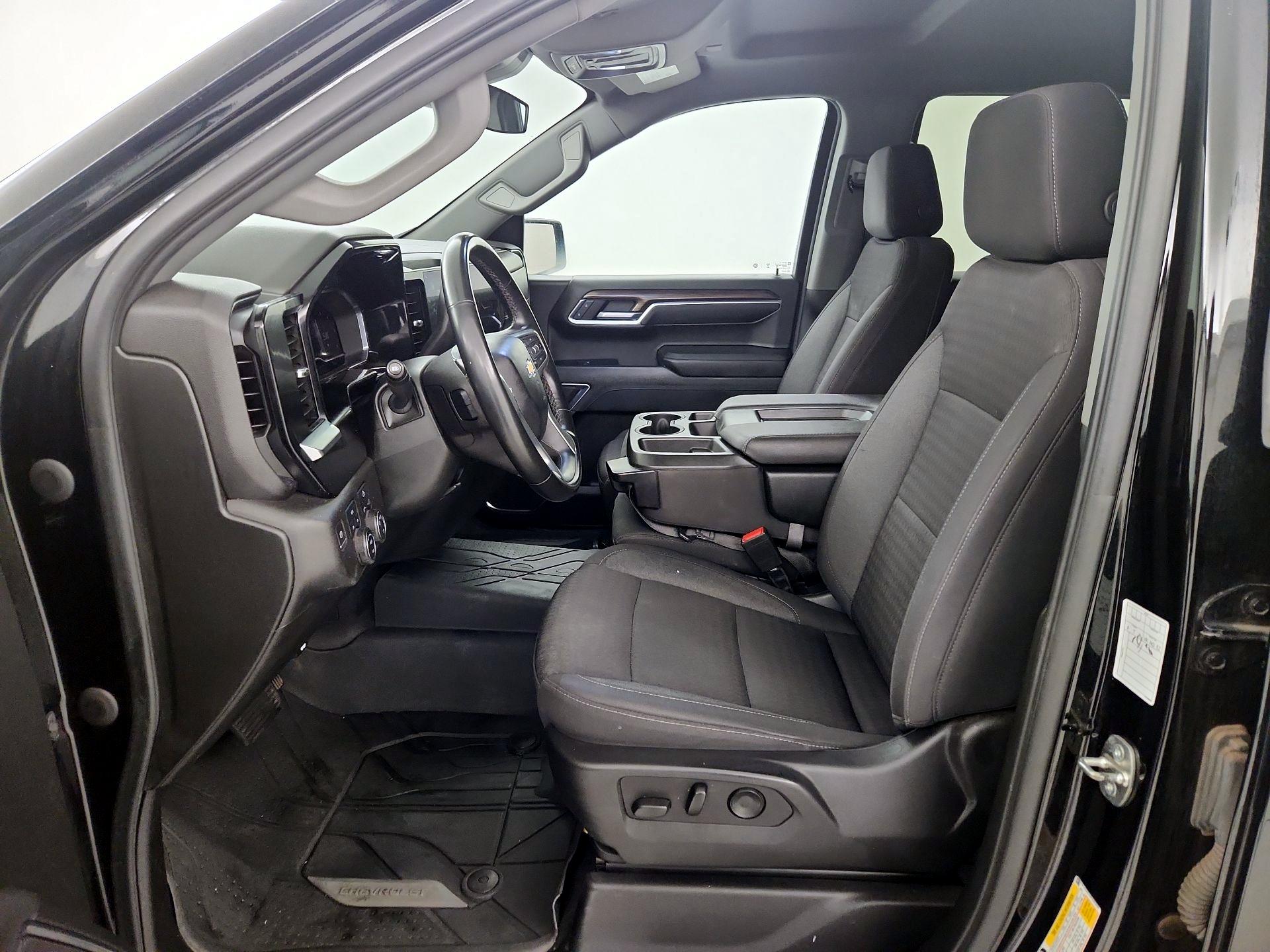 Thumbnail: 2023 Chevrolet Silverado 1500 - 11