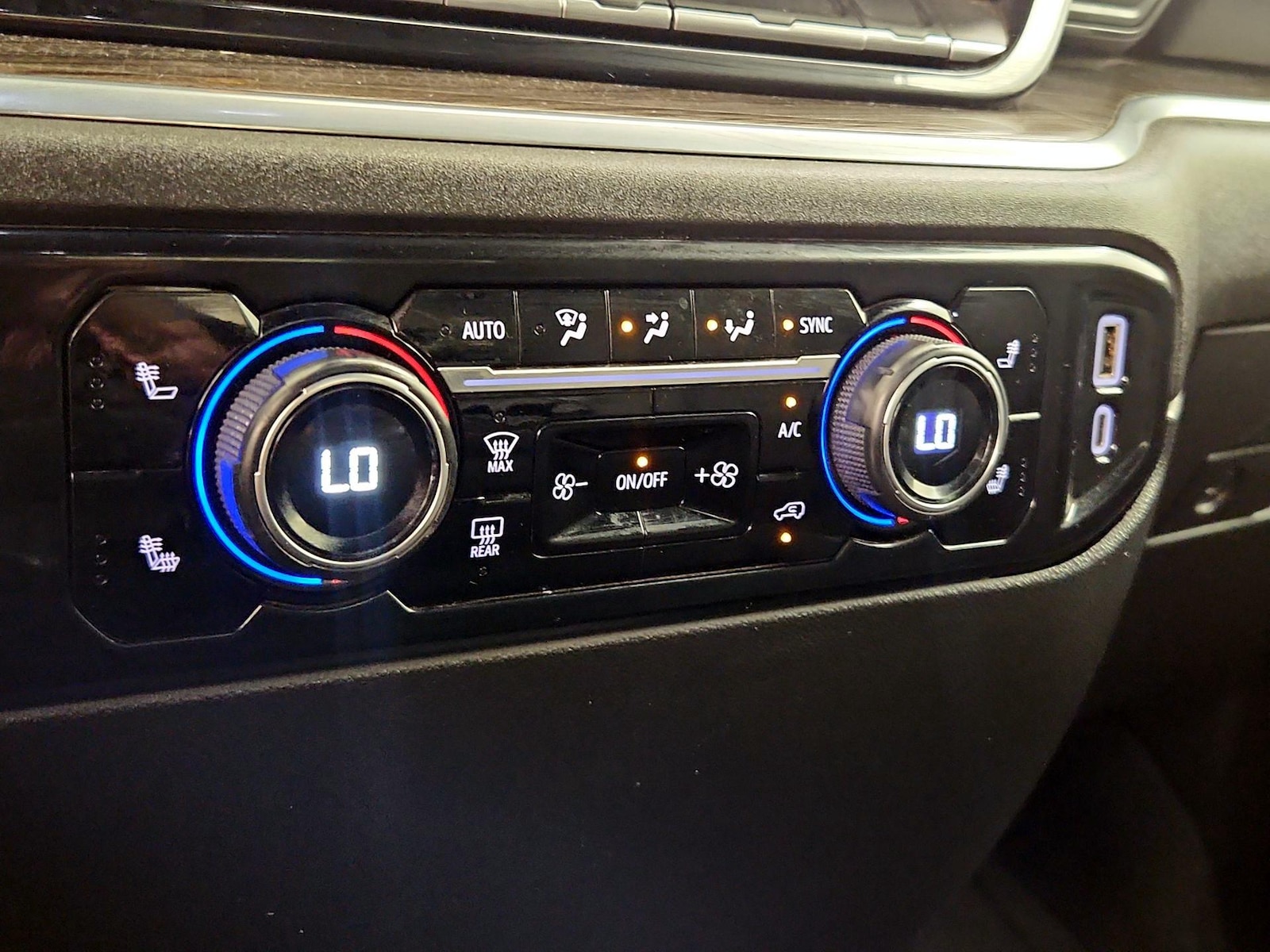 2023 Chevrolet Silverado 1500 LT - Photo 17