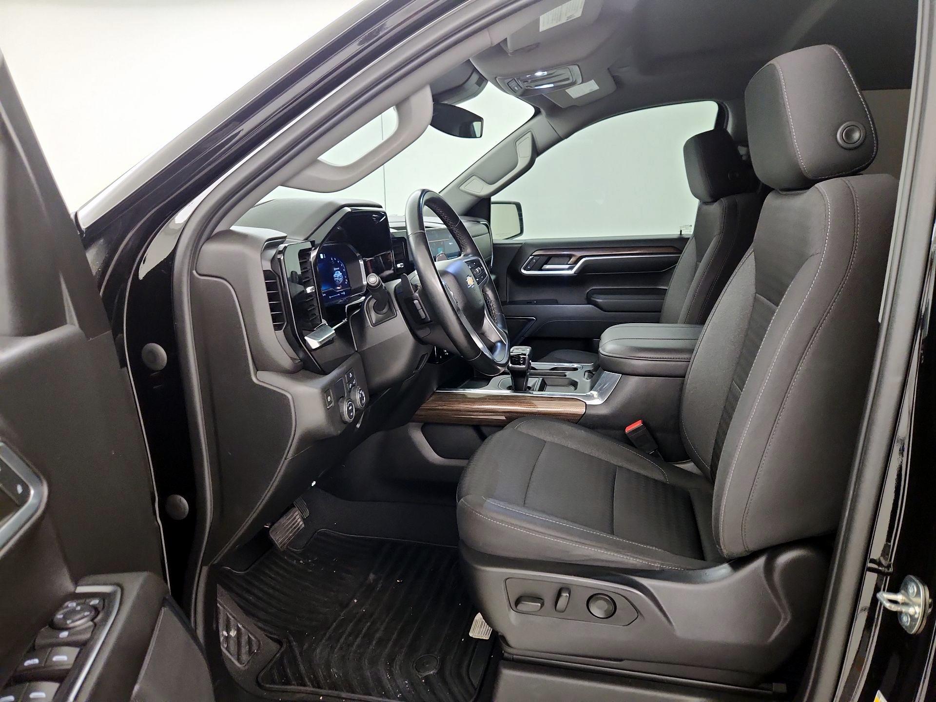 Thumbnail: 2023 Chevrolet Silverado 1500 - 11