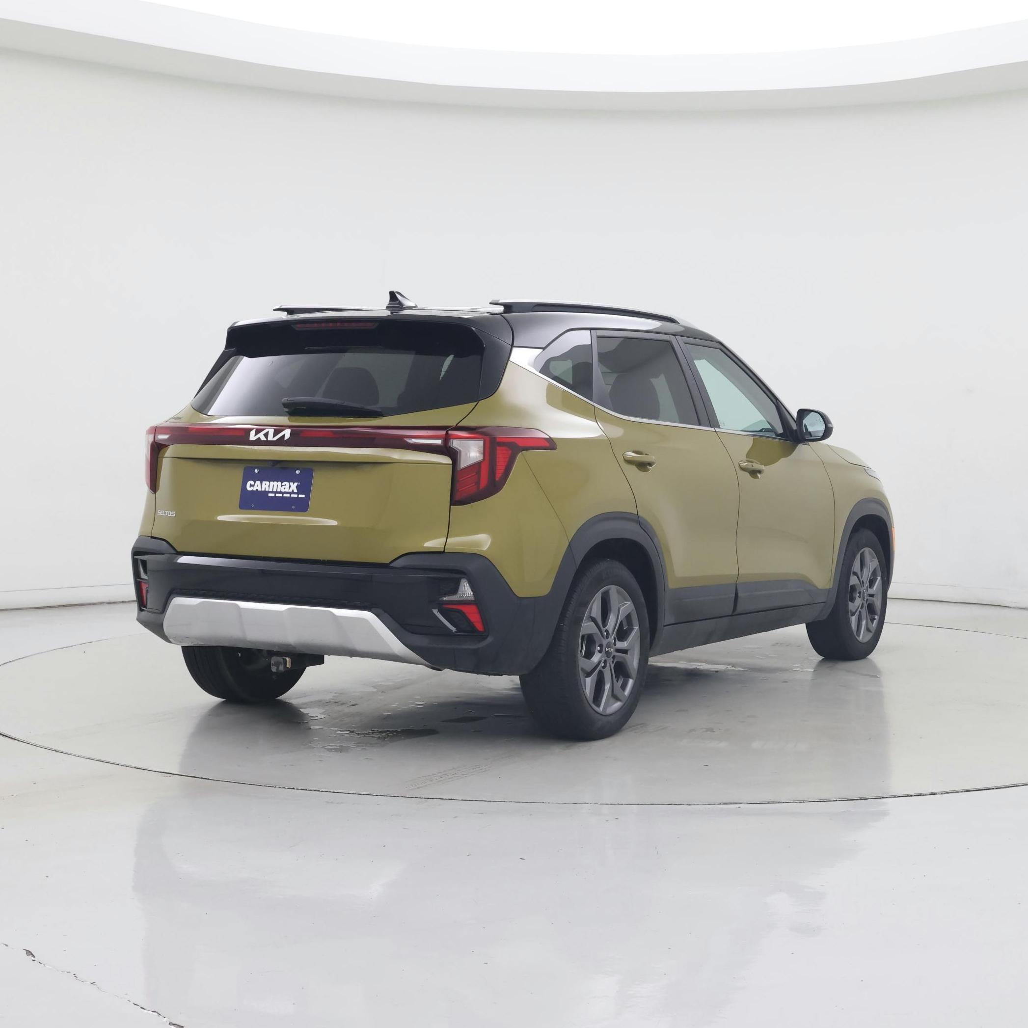 Thumbnail: 2024 Kia Seltos - 8