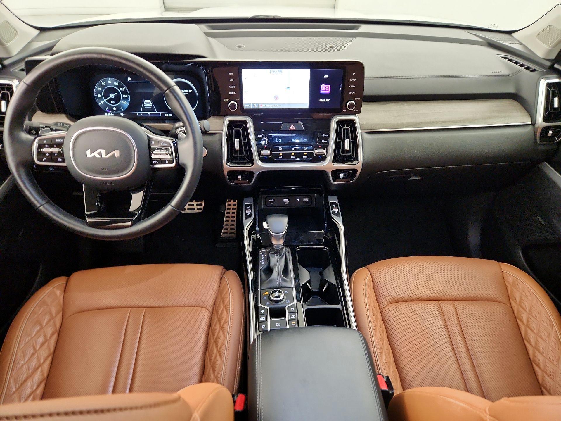 Thumbnail: 2023 Kia Sorento - 9