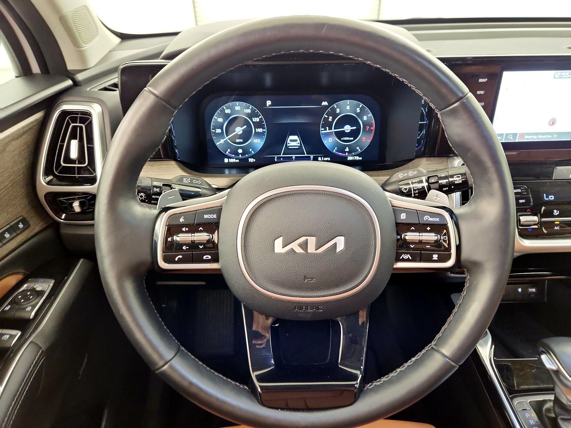 Thumbnail: 2023 Kia Sorento - 10