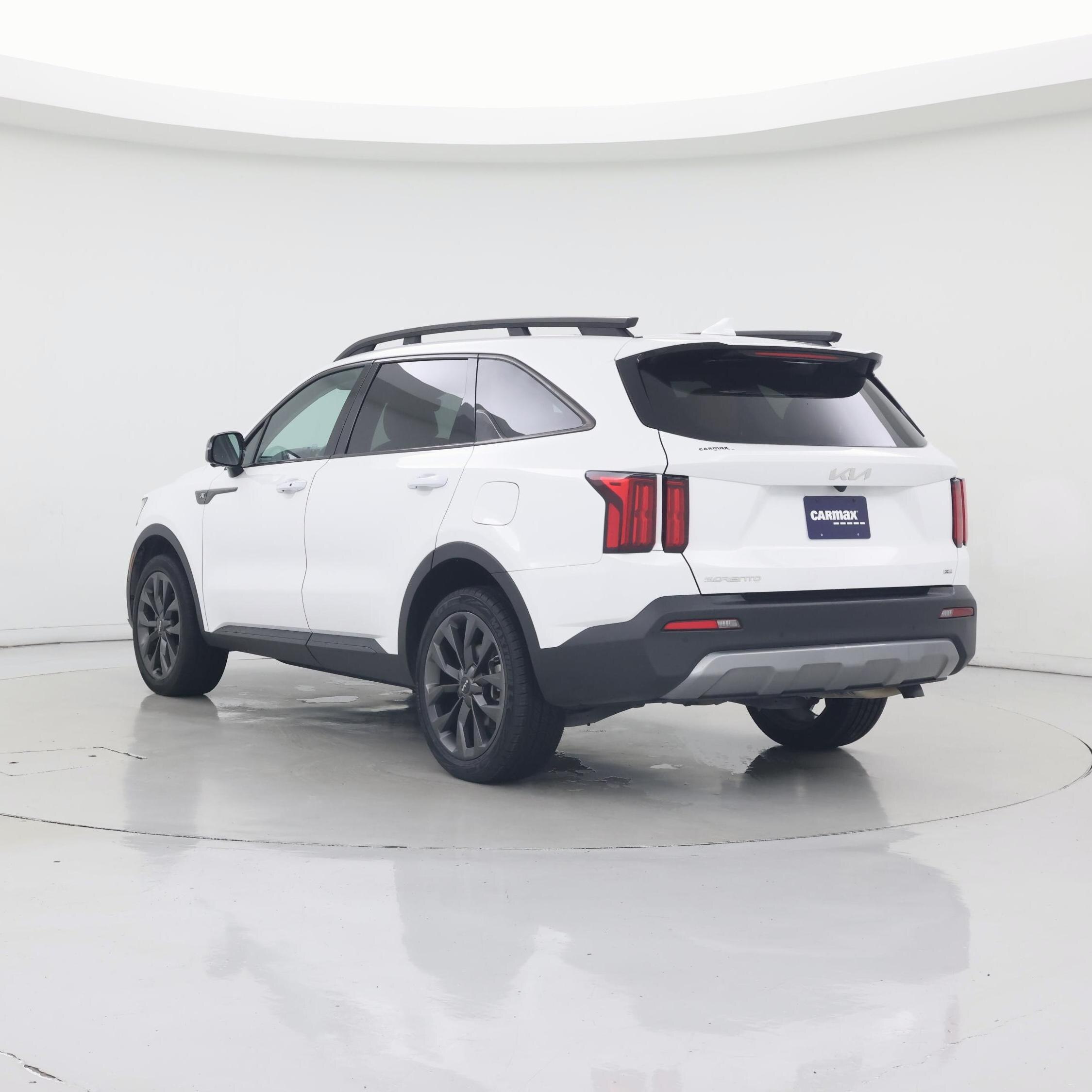 Thumbnail: 2023 Kia Sorento - 2