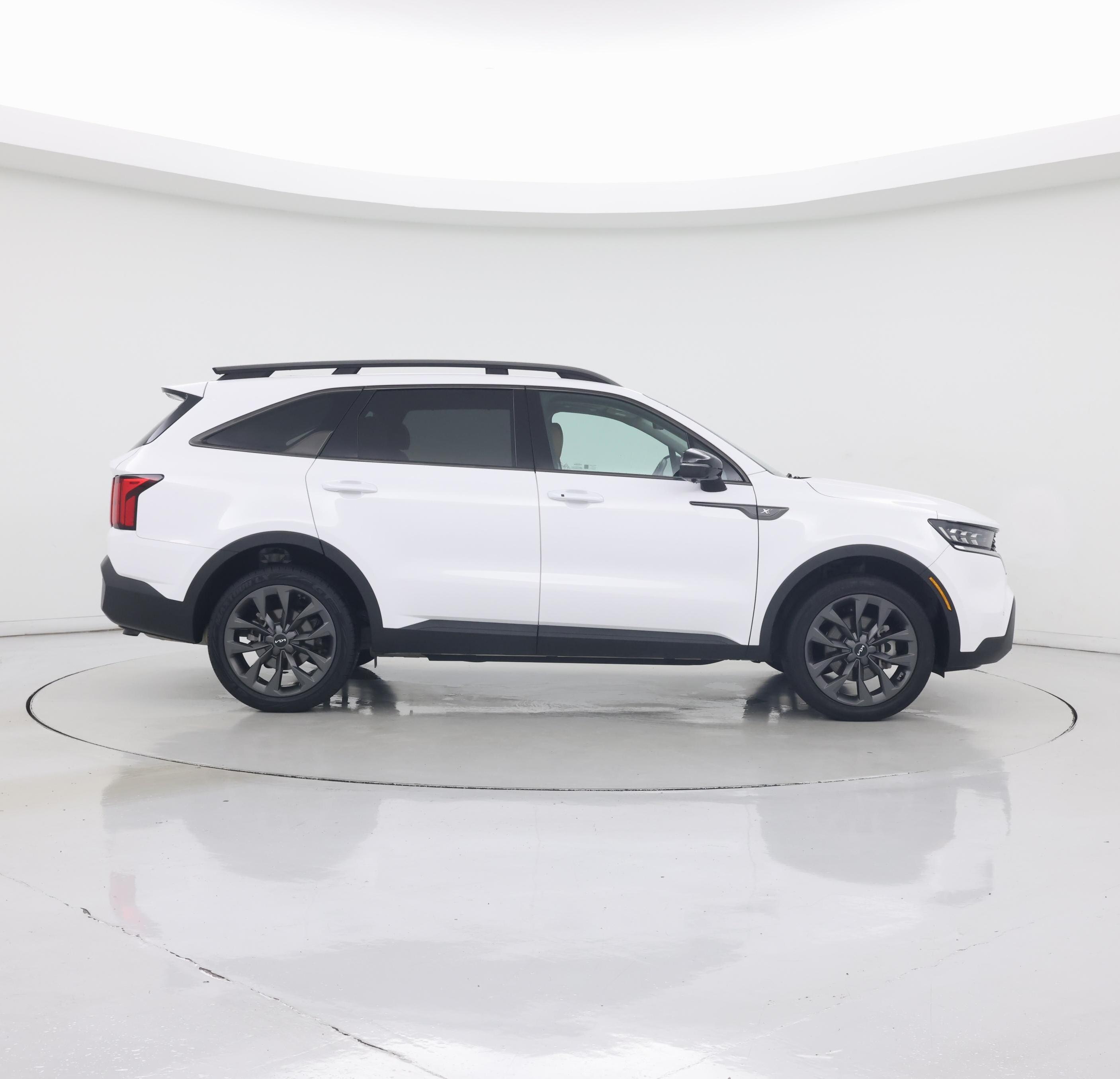 Thumbnail: 2023 Kia Sorento - 7