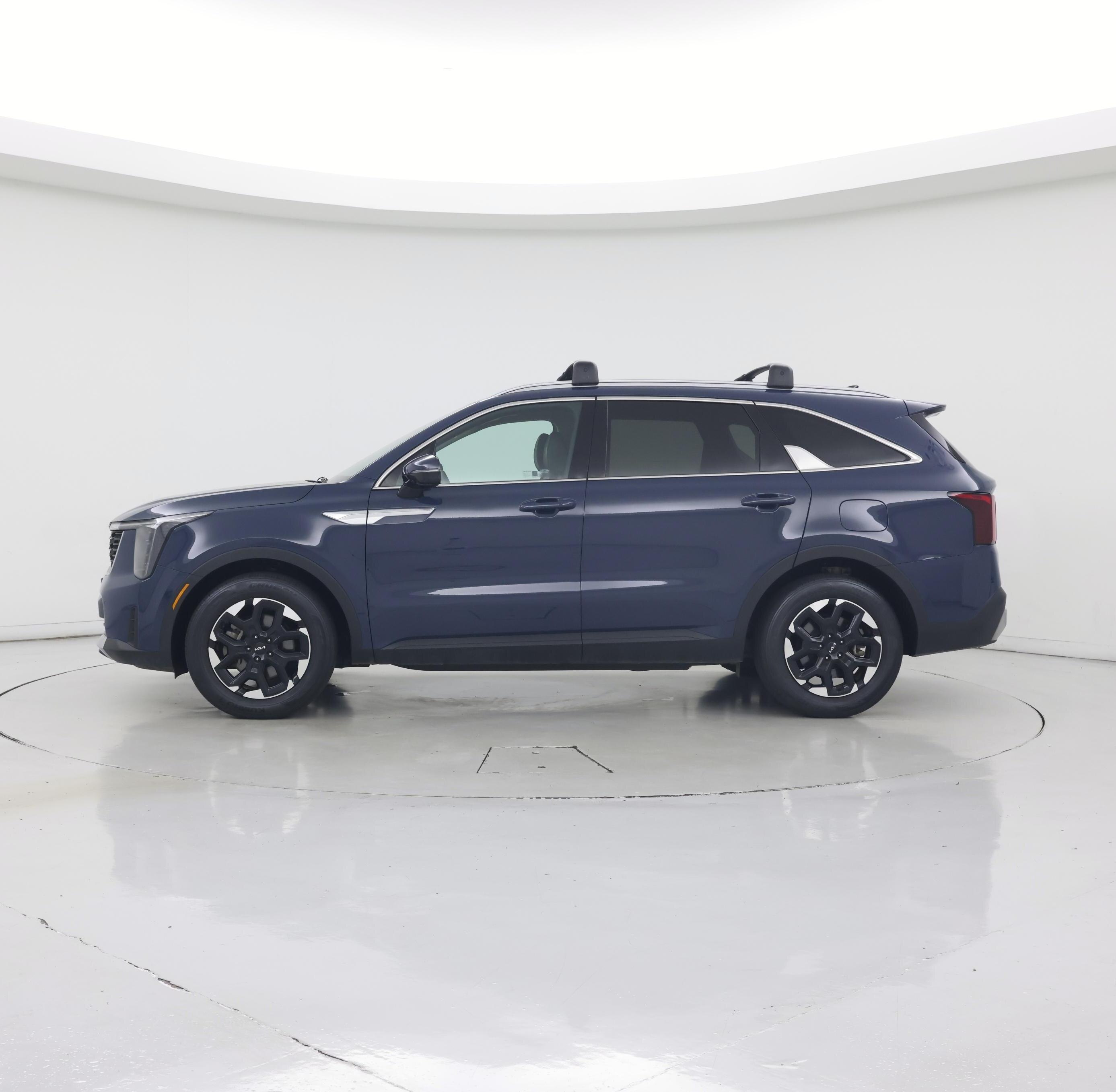 Thumbnail: 2024 Kia Sorento - 3