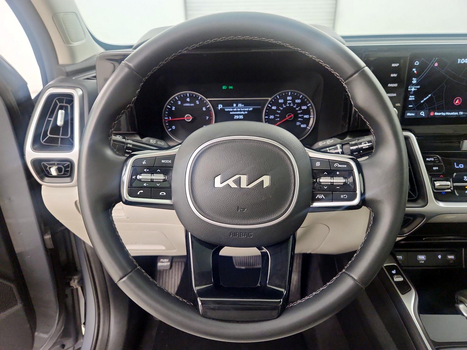Thumbnail: 2023 Kia Sorento - 10