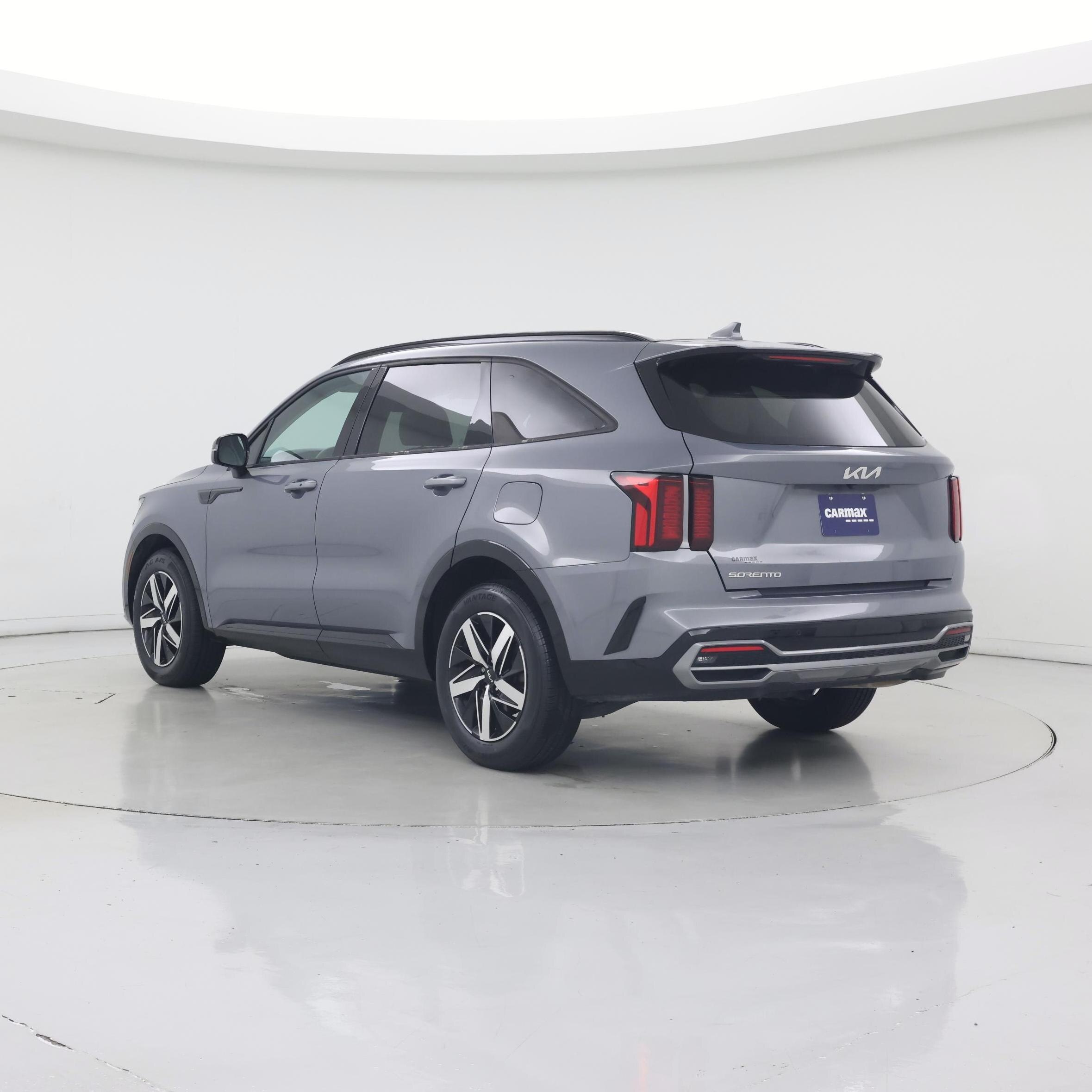 Thumbnail: 2023 Kia Sorento - 2