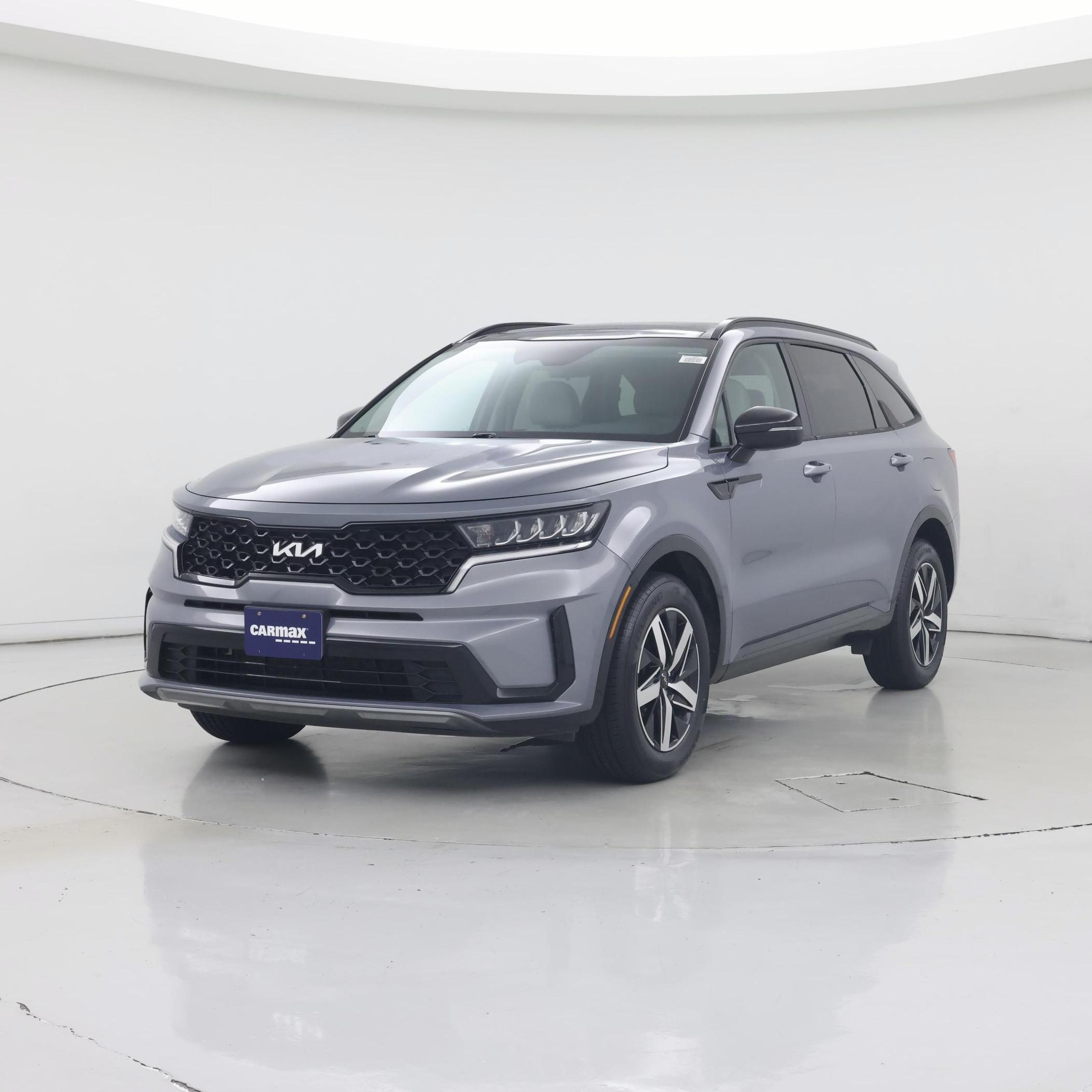 Thumbnail: 2023 Kia Sorento - 4
